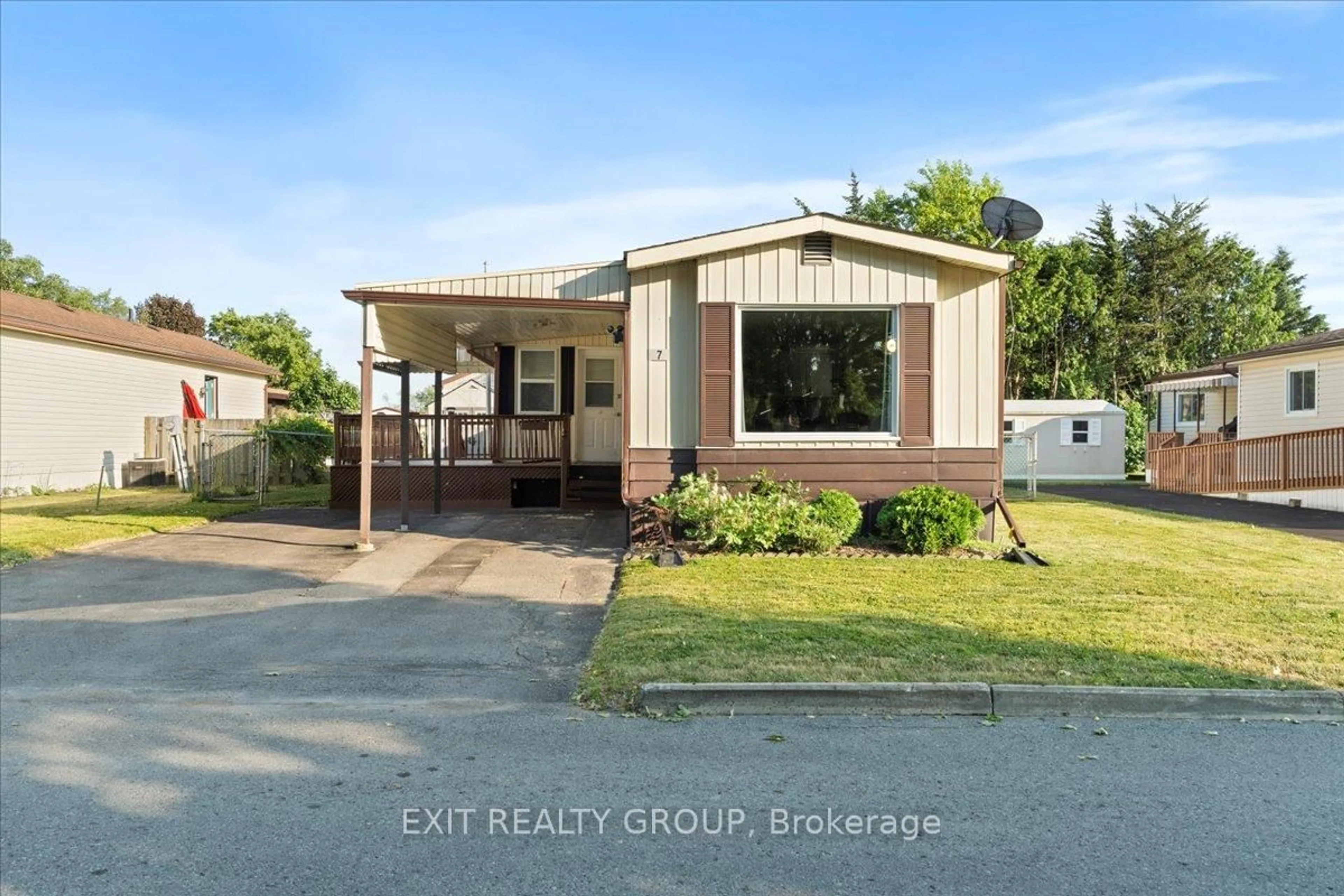 A pic from outside/outdoor area/front of a property/back of a property/a pic from drone, street for 7 Finch Lane, Quinte West Ontario K8N 4Z3