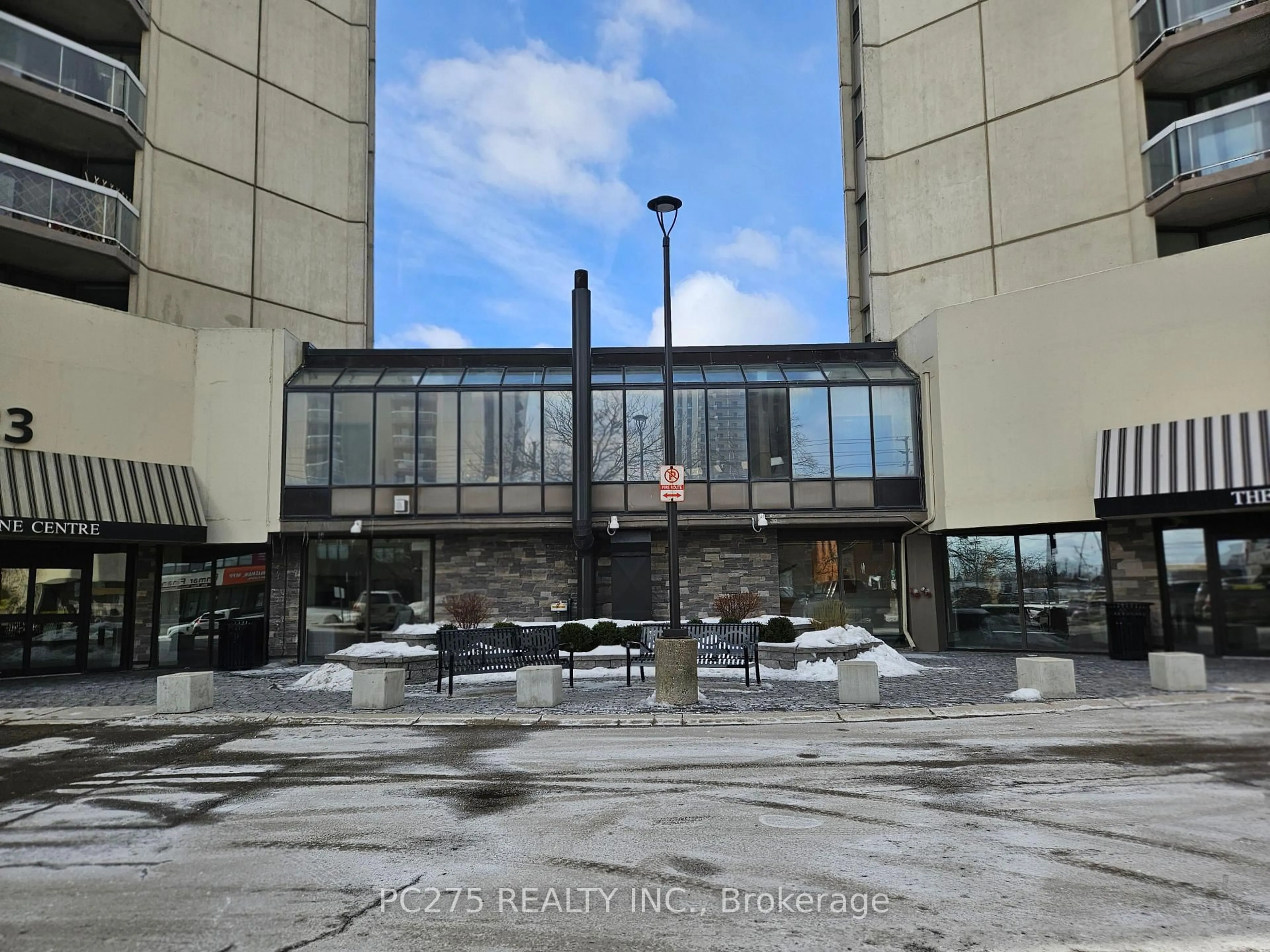 Unknown for 363 Colborne St #2104, London East Ontario N6B 3N3