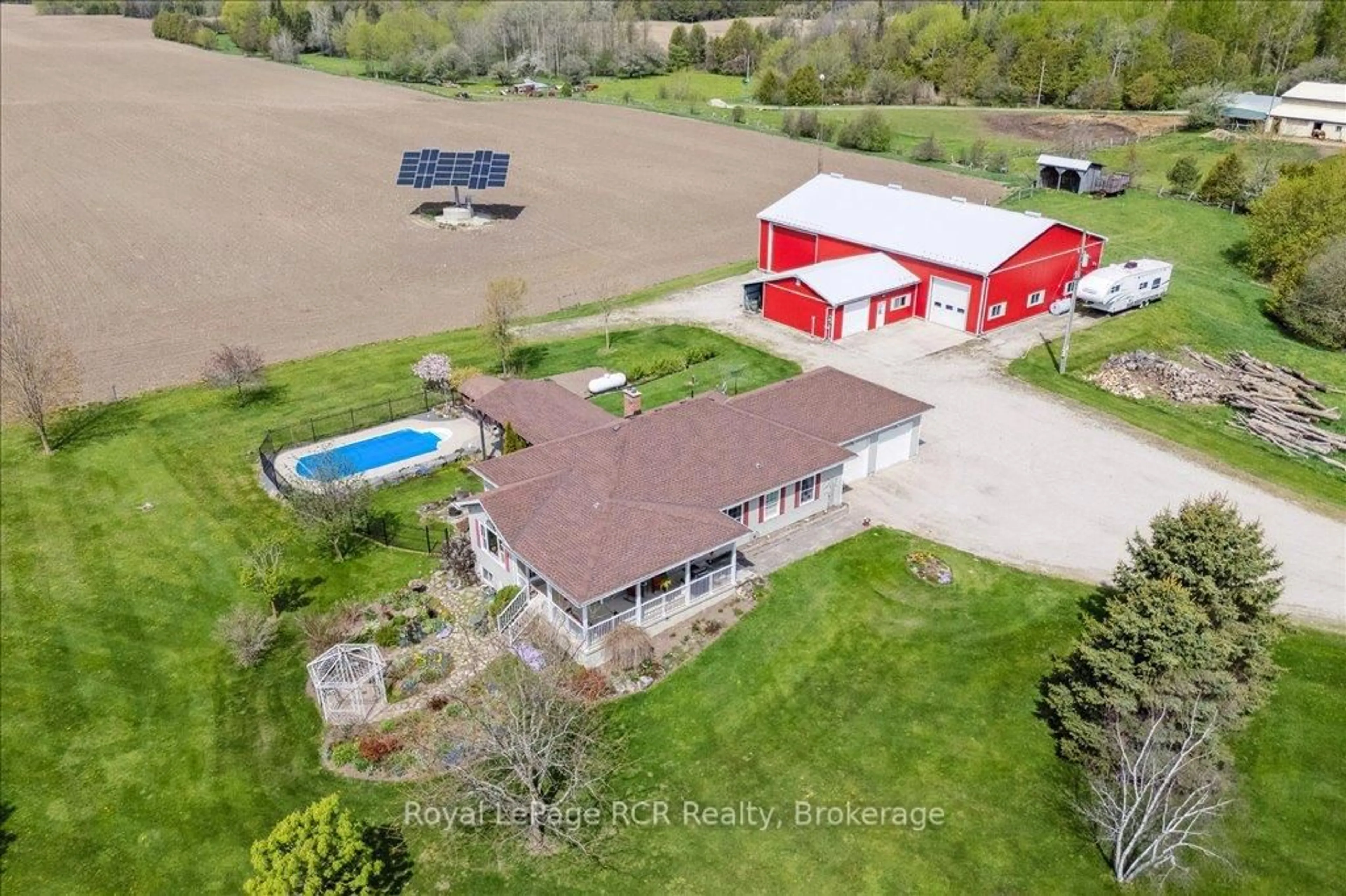 A pic from outside/outdoor area/front of a property/back of a property/a pic from drone, building for 392492 Southgate Sdrd 39 Sdrd, Southgate Ontario N0G 2A0
