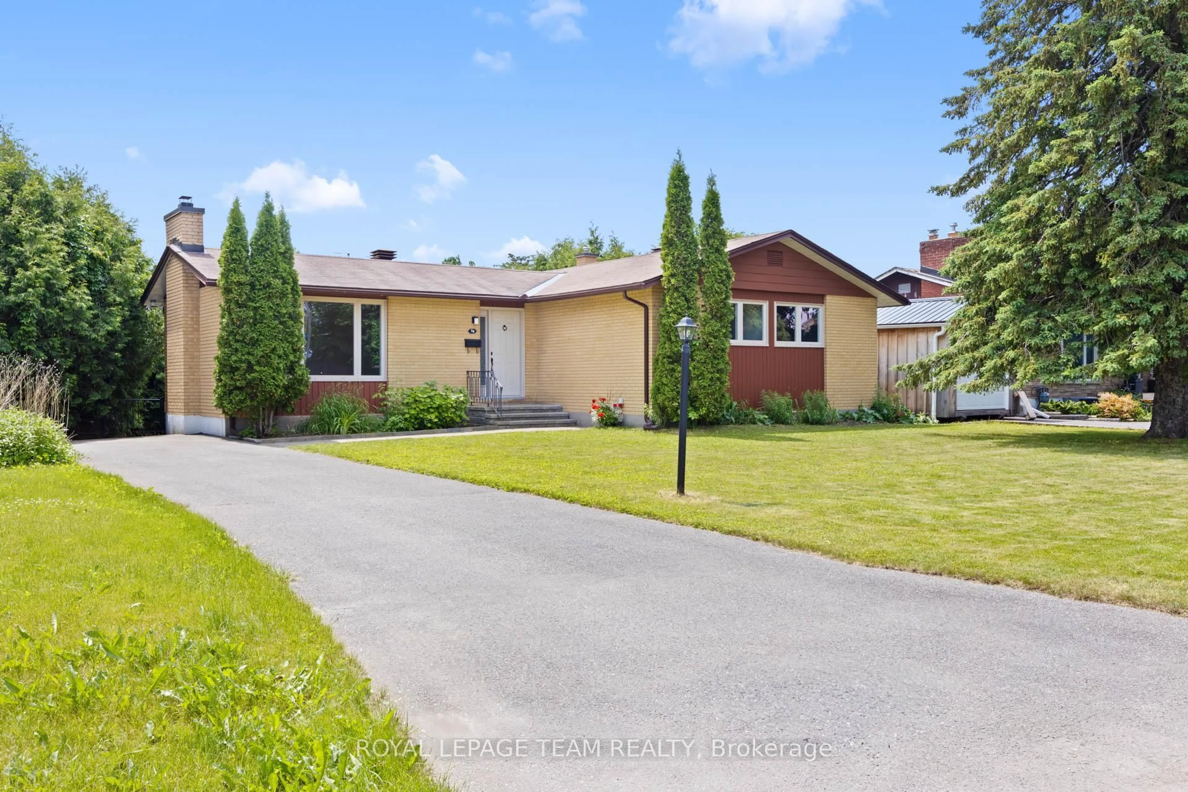 Unknown for 38 Largo Cres, Ottawa Ontario K2G 3C7