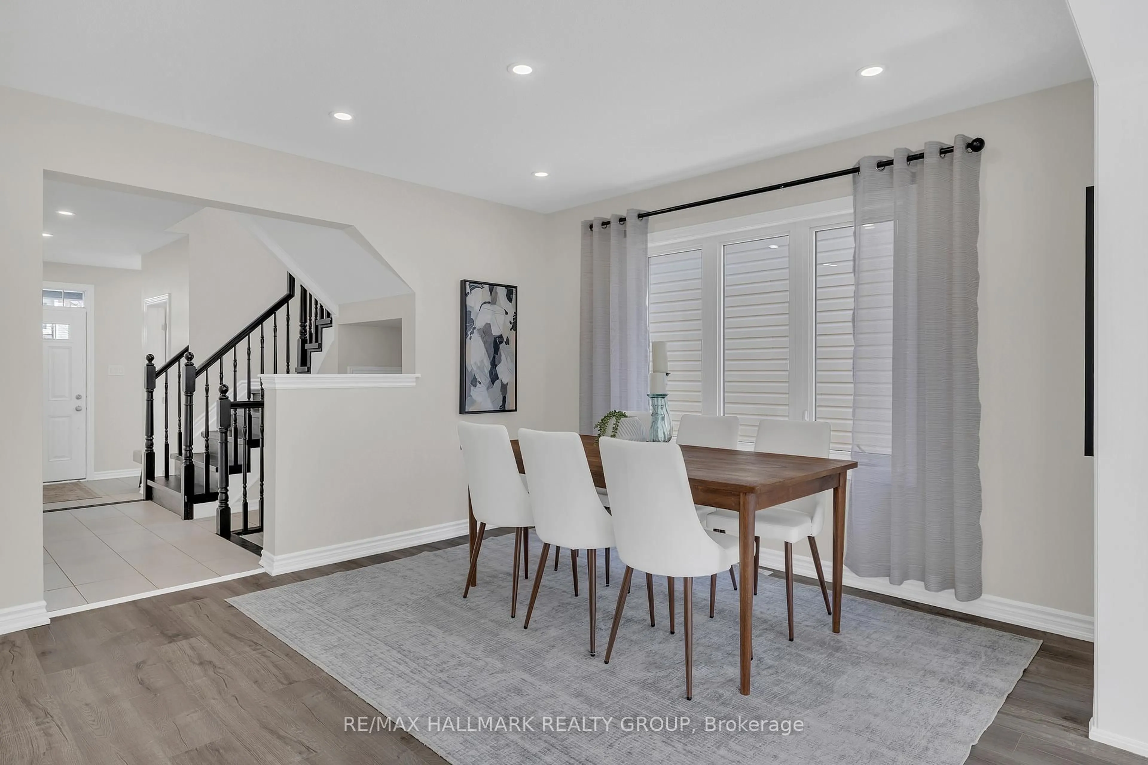 Dining room, unknown for 130 Cranesbill Rd, Ottawa Ontario K2V 0J5