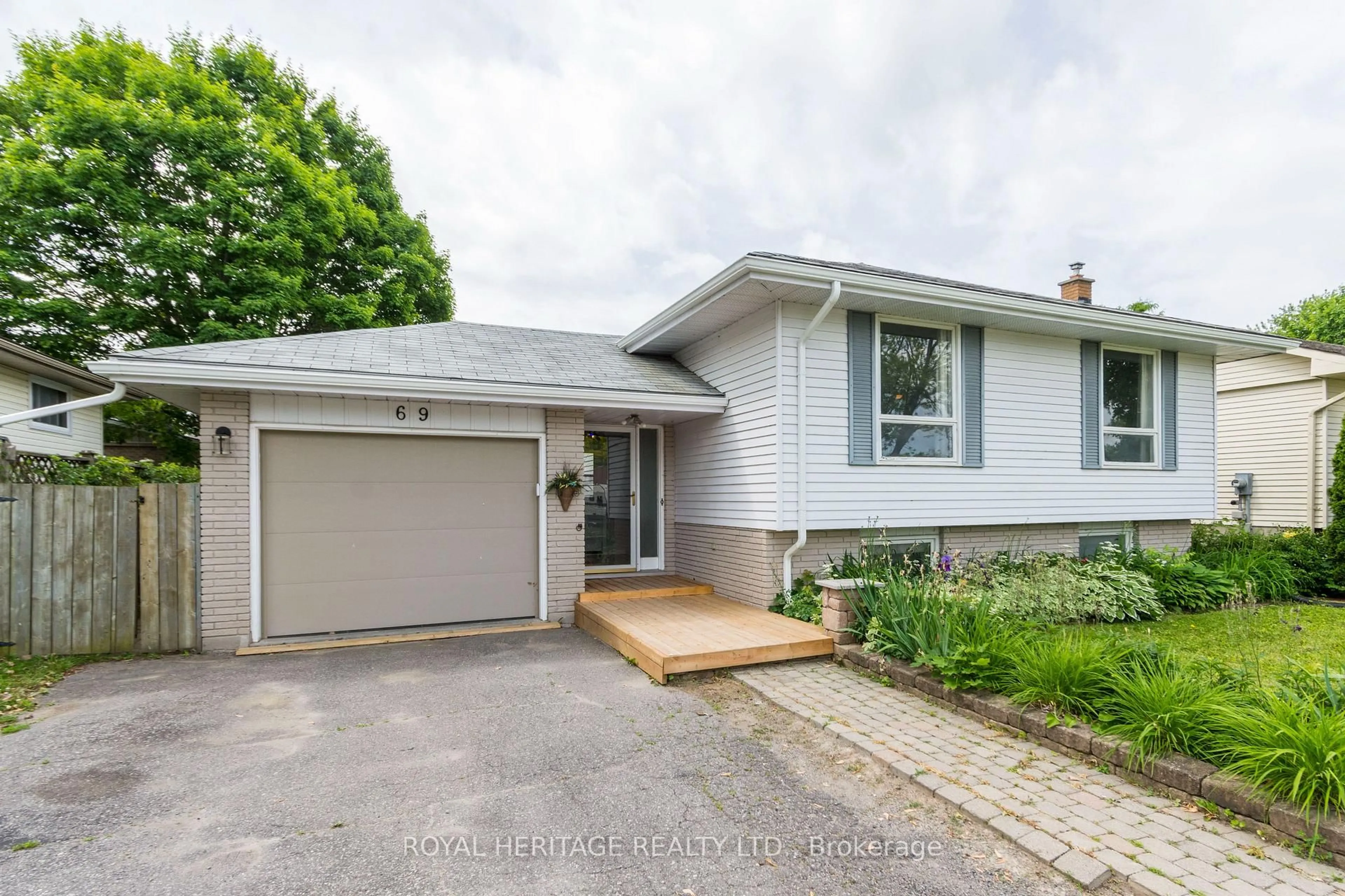 Unknown for 69 Brimley Crt, Belleville Ontario K8N 5L4