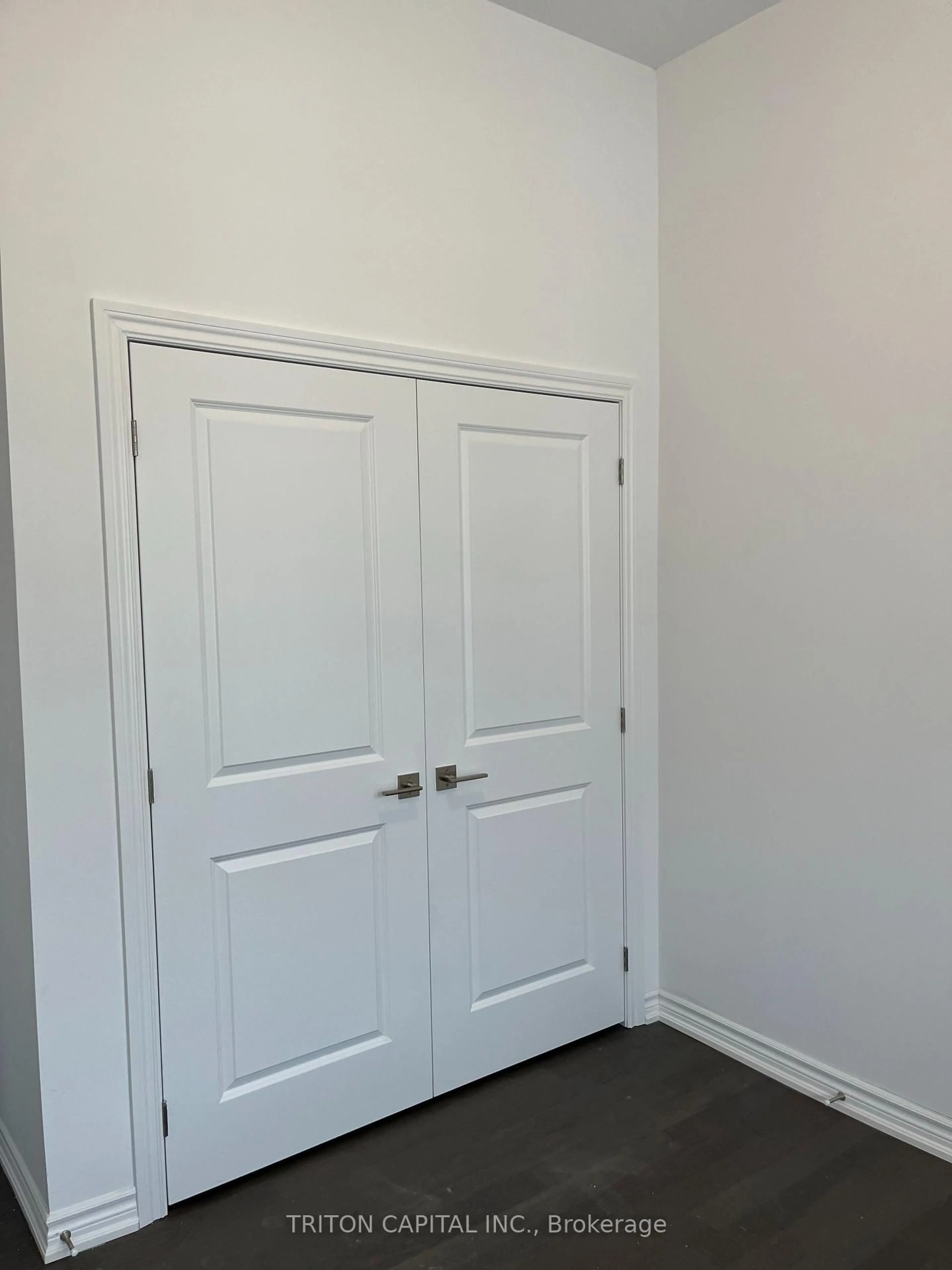 A pic of a room for 5 Turnberry Crt, Bracebridge Ontario P1L 0N5