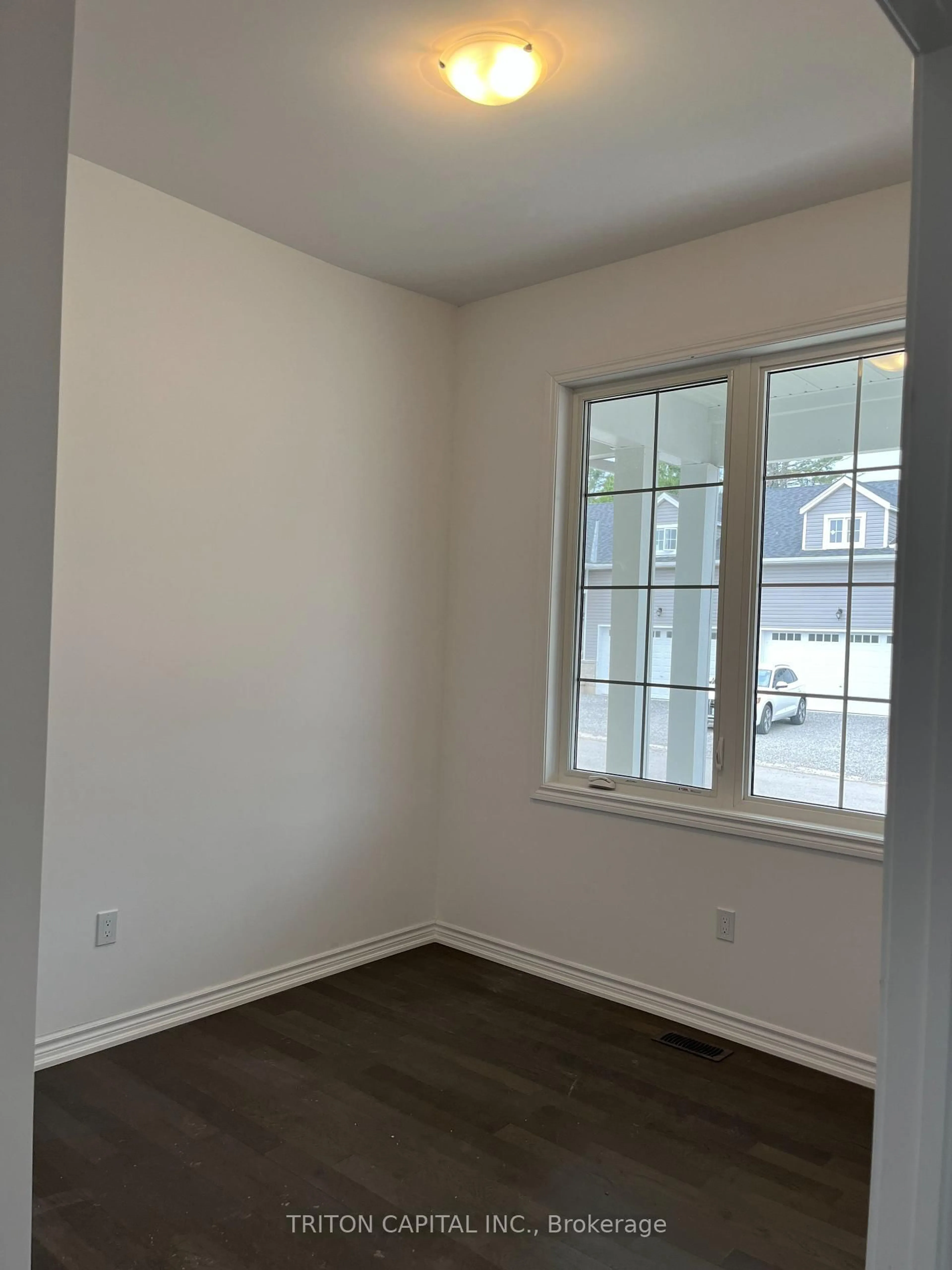 A pic of a room for 5 Turnberry Crt, Bracebridge Ontario P1L 0N5