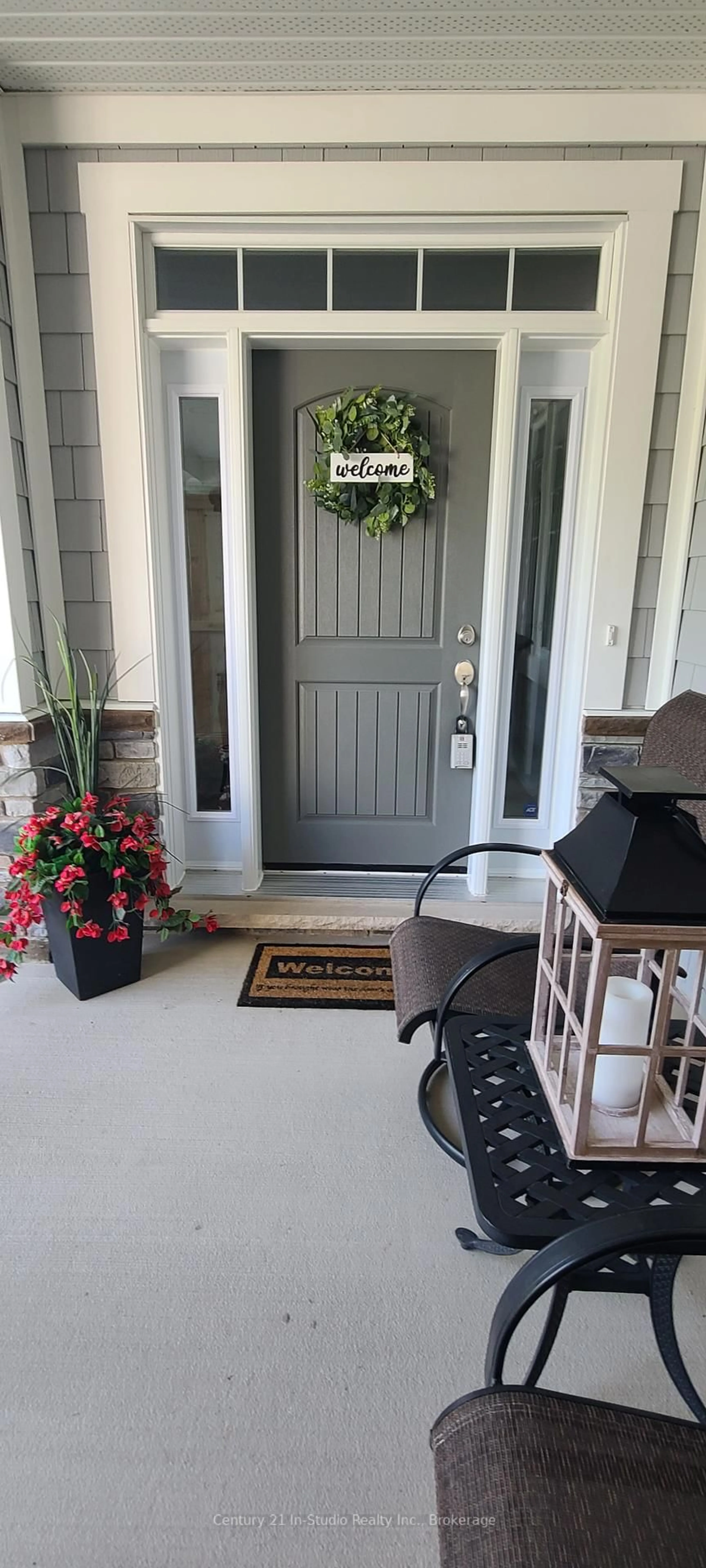 Indoor entryway for 258 Ironwood Way, Georgian Bluffs Ontario N0H 1S0