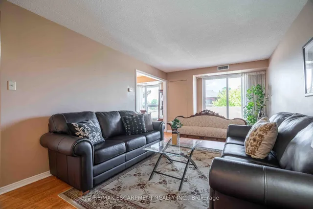 Additional property image - 416 Limeridge Rd Unit 216