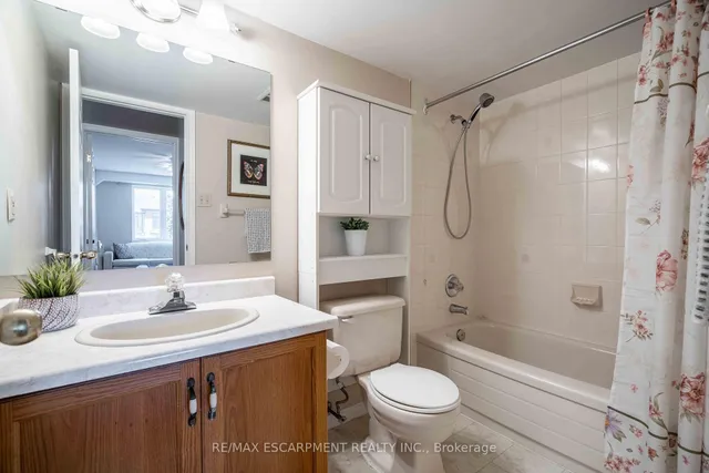 Additional property image - 416 Limeridge Rd Unit 216