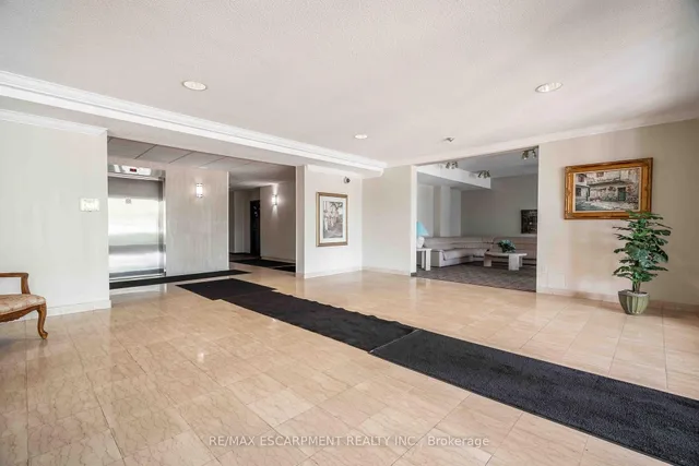 Additional property image - 416 Limeridge Rd Unit 216