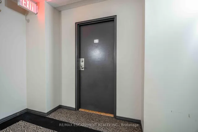 Additional property image - 416 Limeridge Rd Unit 216