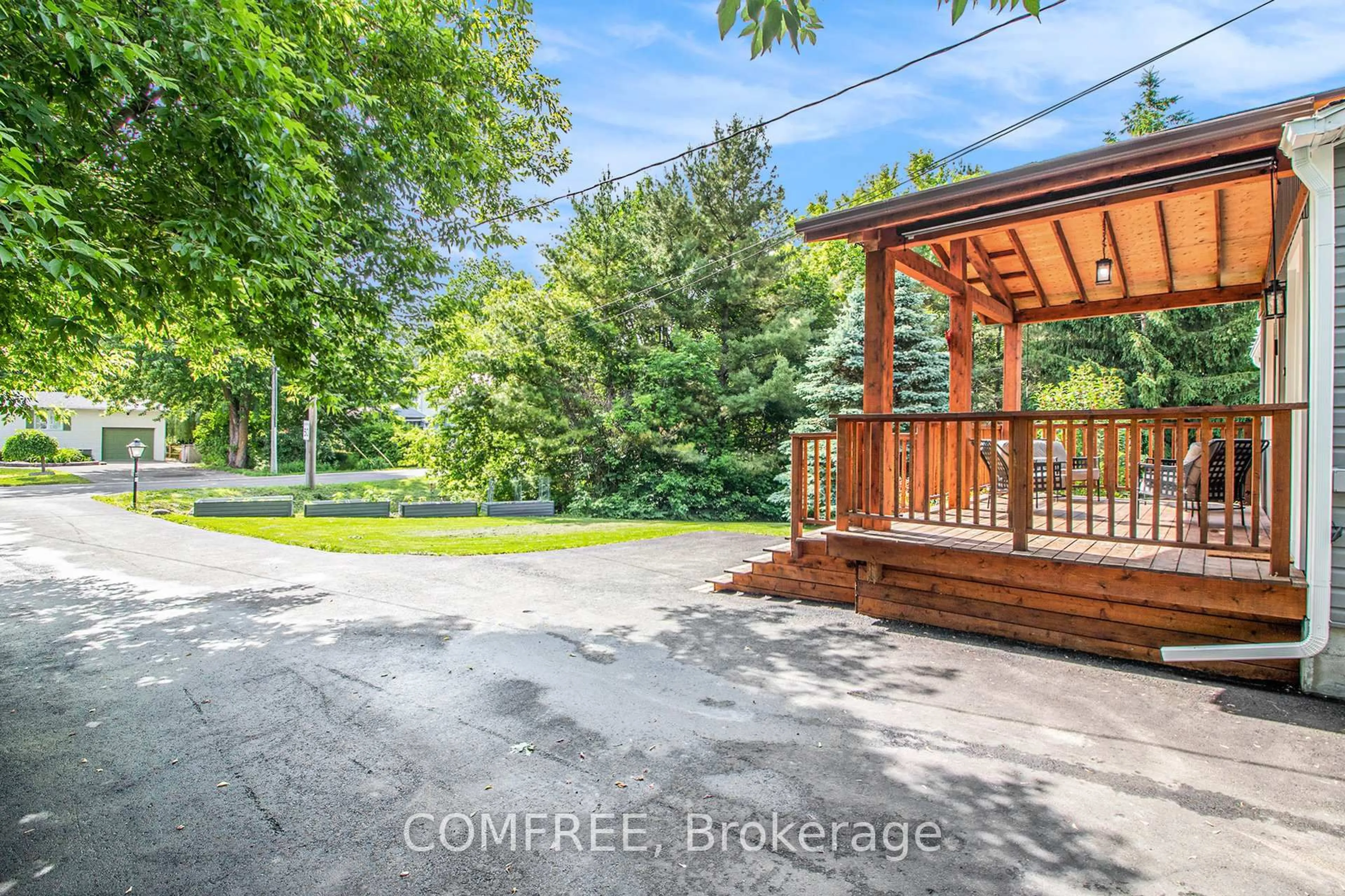 Patio, unknown for 481 Ottawa St, North Dundas Ontario K0C 2K0