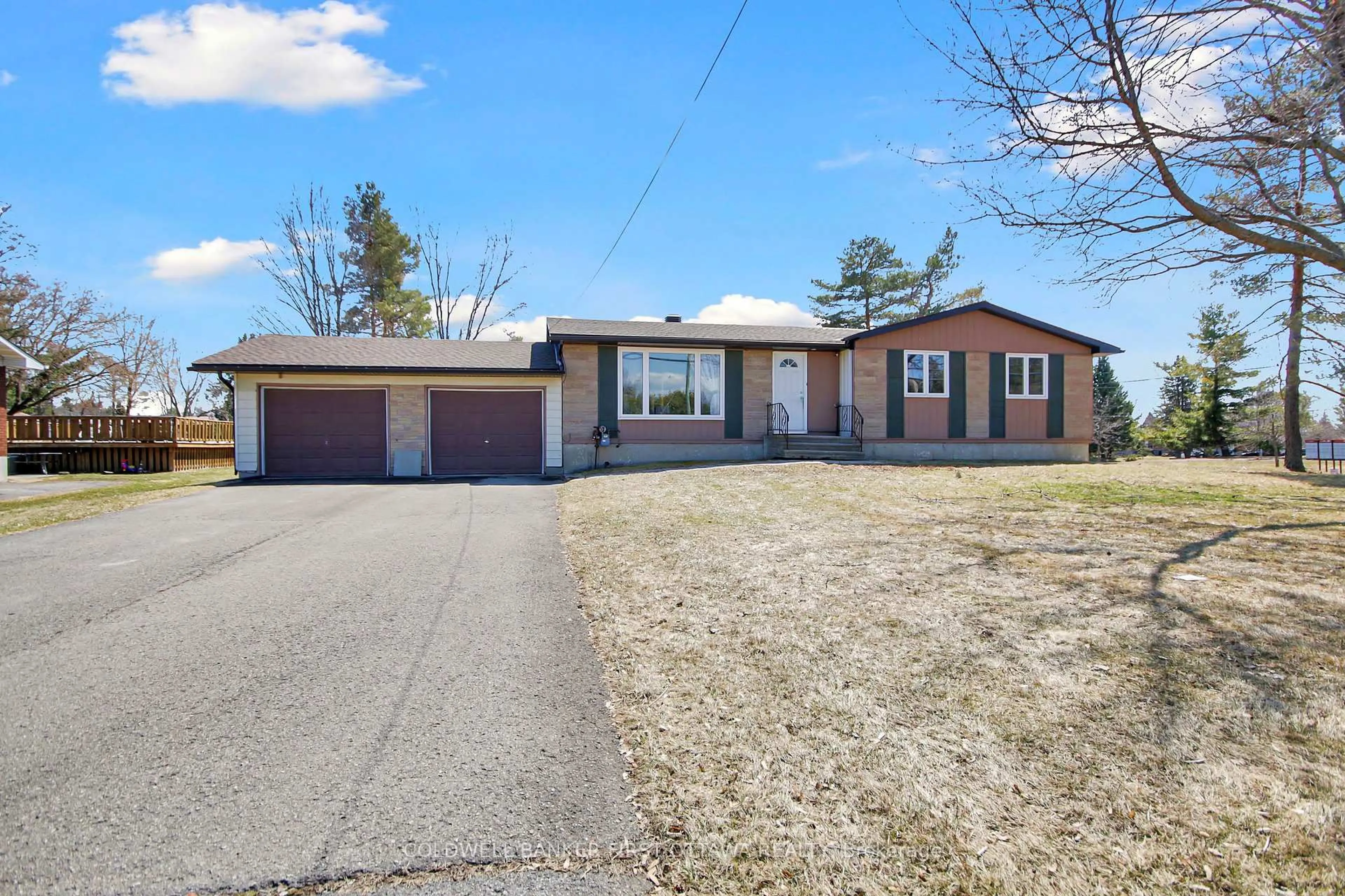 Home with brick exterior material, street for 7020 Parkway Rd, Greely Ontario K4P 1A7