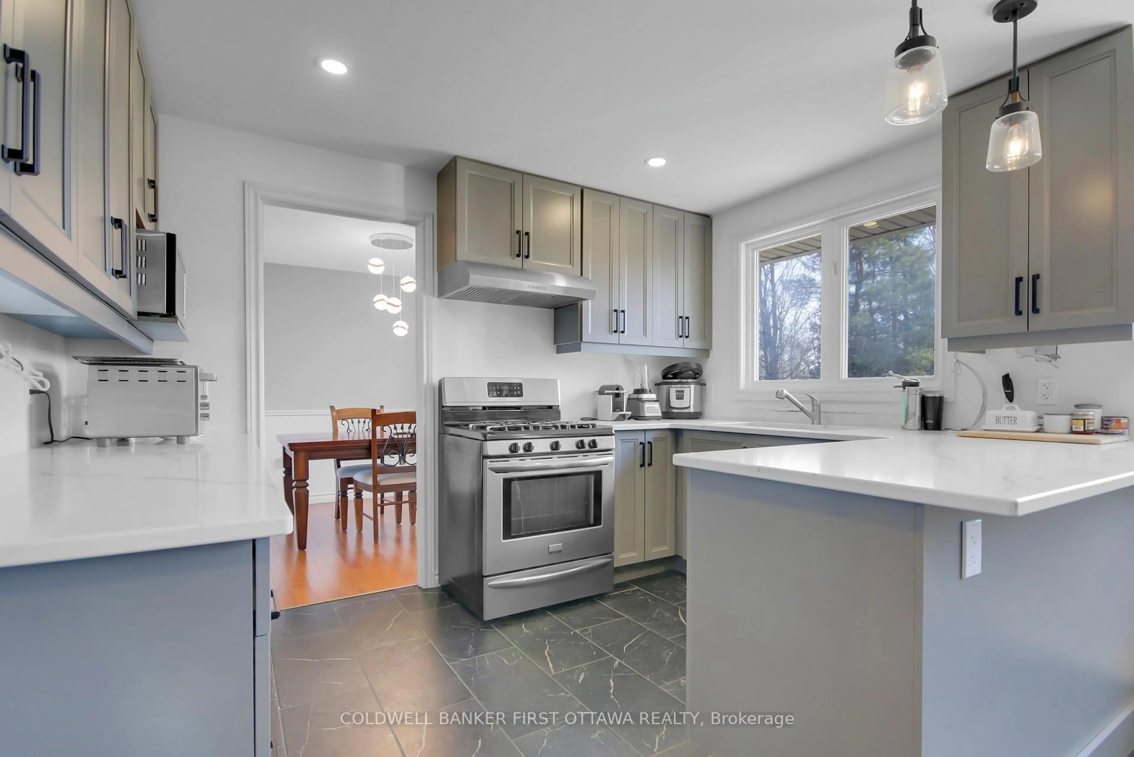 Open concept kitchen, unknown for 7020 Parkway Rd, Greely Ontario K4P 1A7