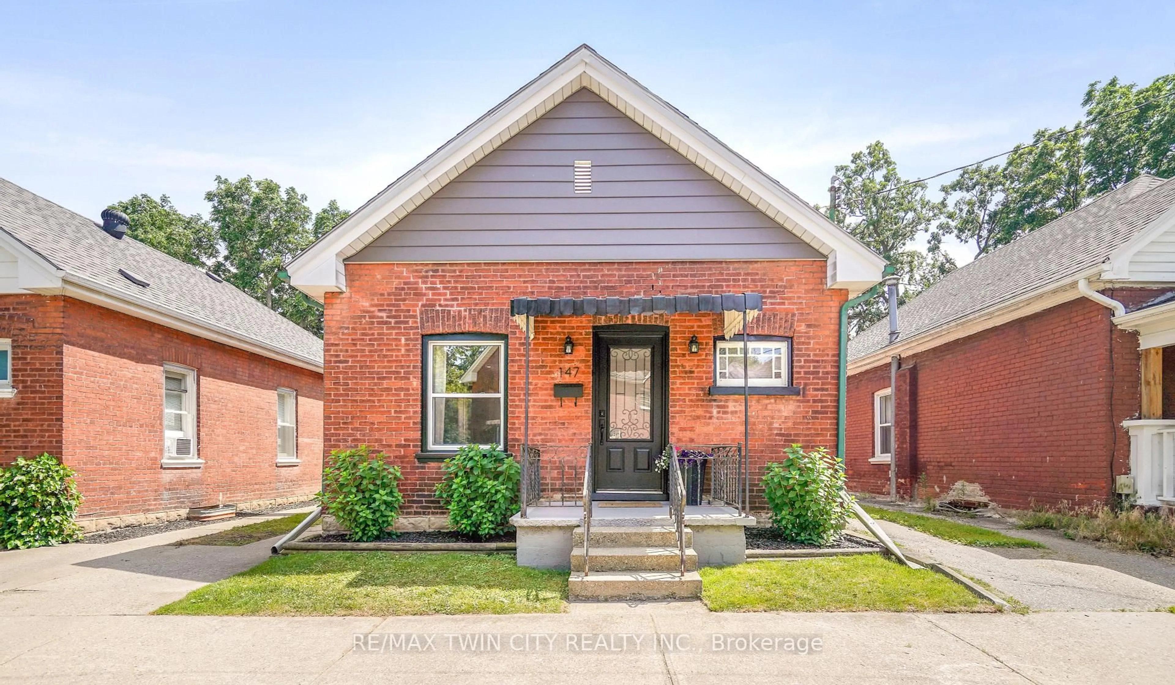 Home with brick exterior material, street for 147 Cayuga St, Brantford Ontario N3S 1X5