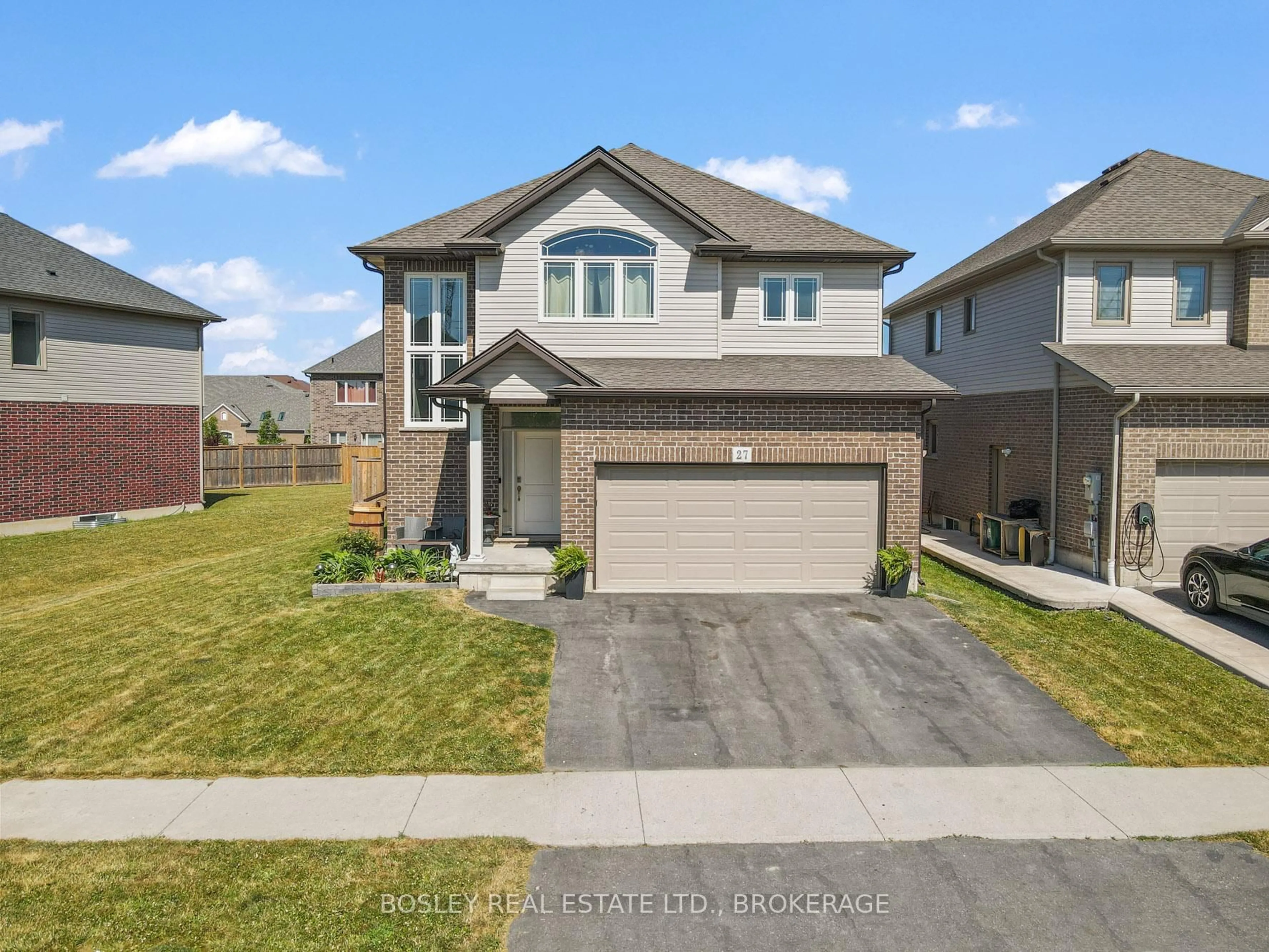 Unknown for 27 Success Way, Thorold Ontario L2V 0B9