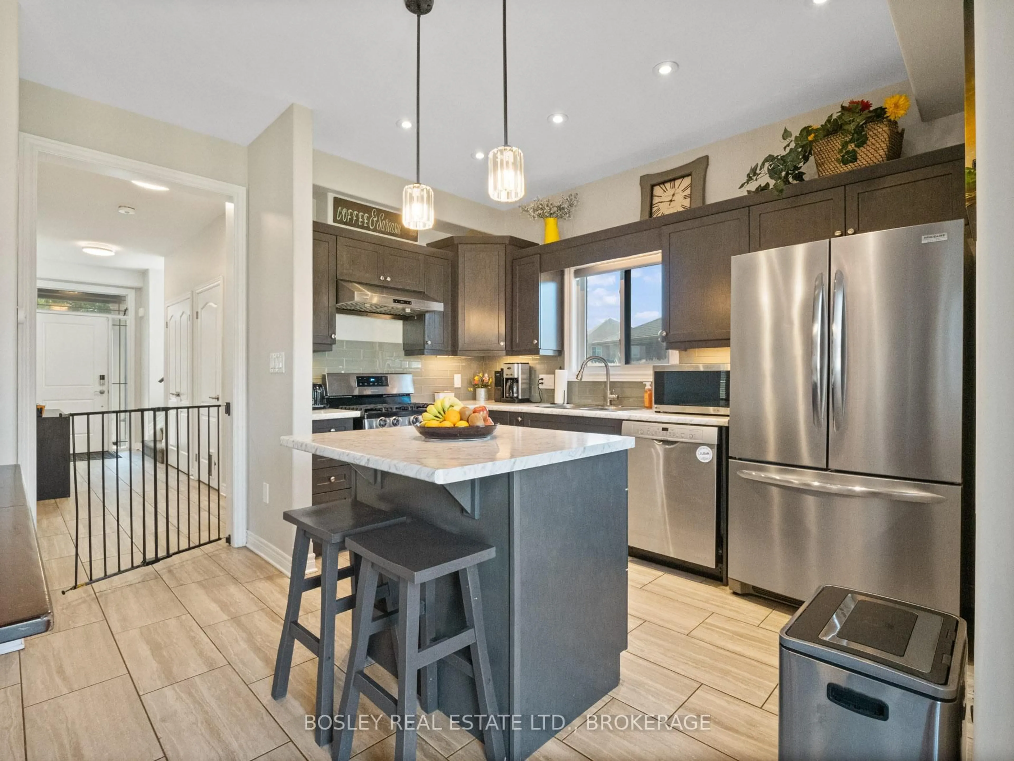 Open concept kitchen, unknown for 27 Success Way, Thorold Ontario L2V 0B9