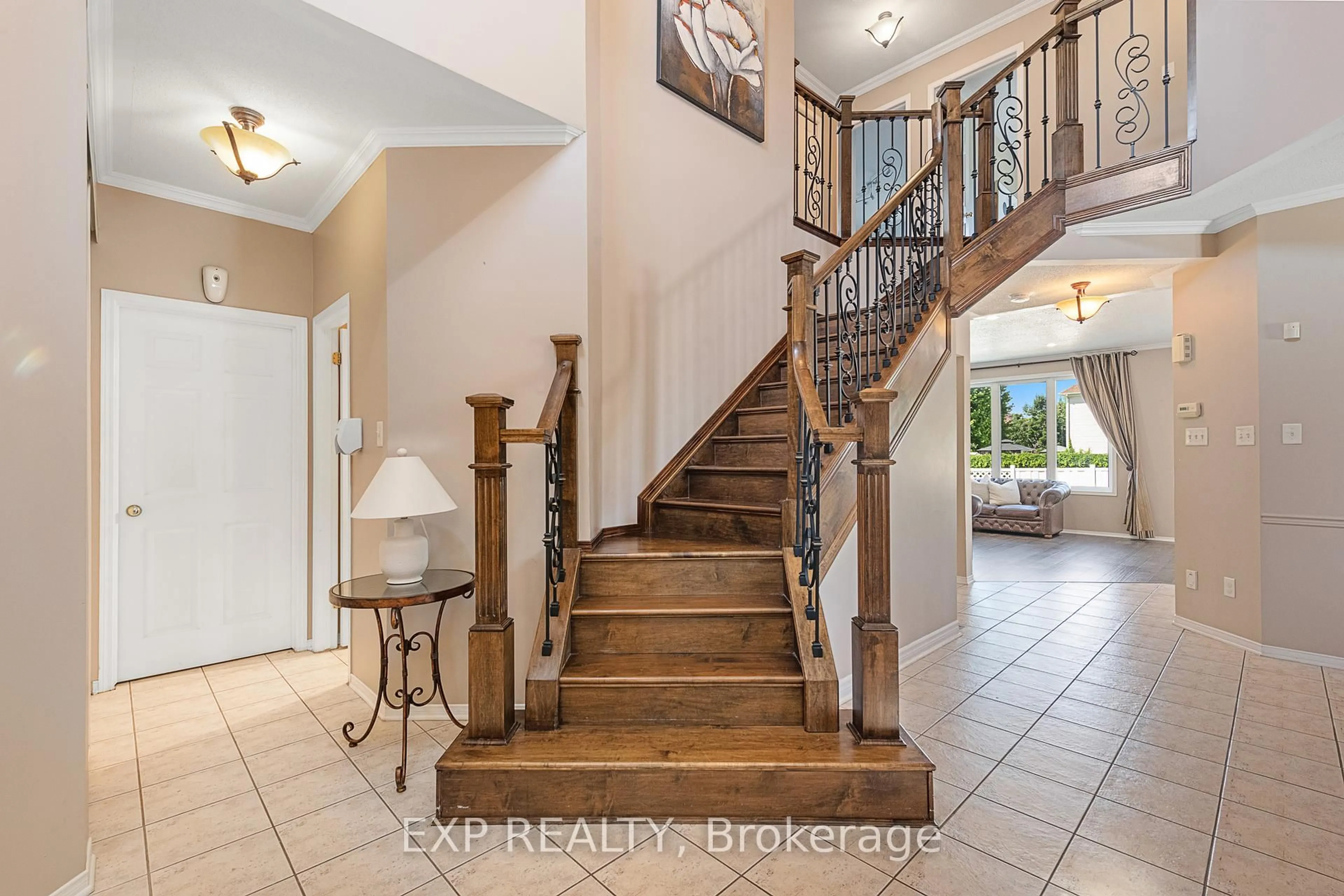 Indoor entryway for 2132 Valenceville Cres, Ottawa Ontario K4A 4K4