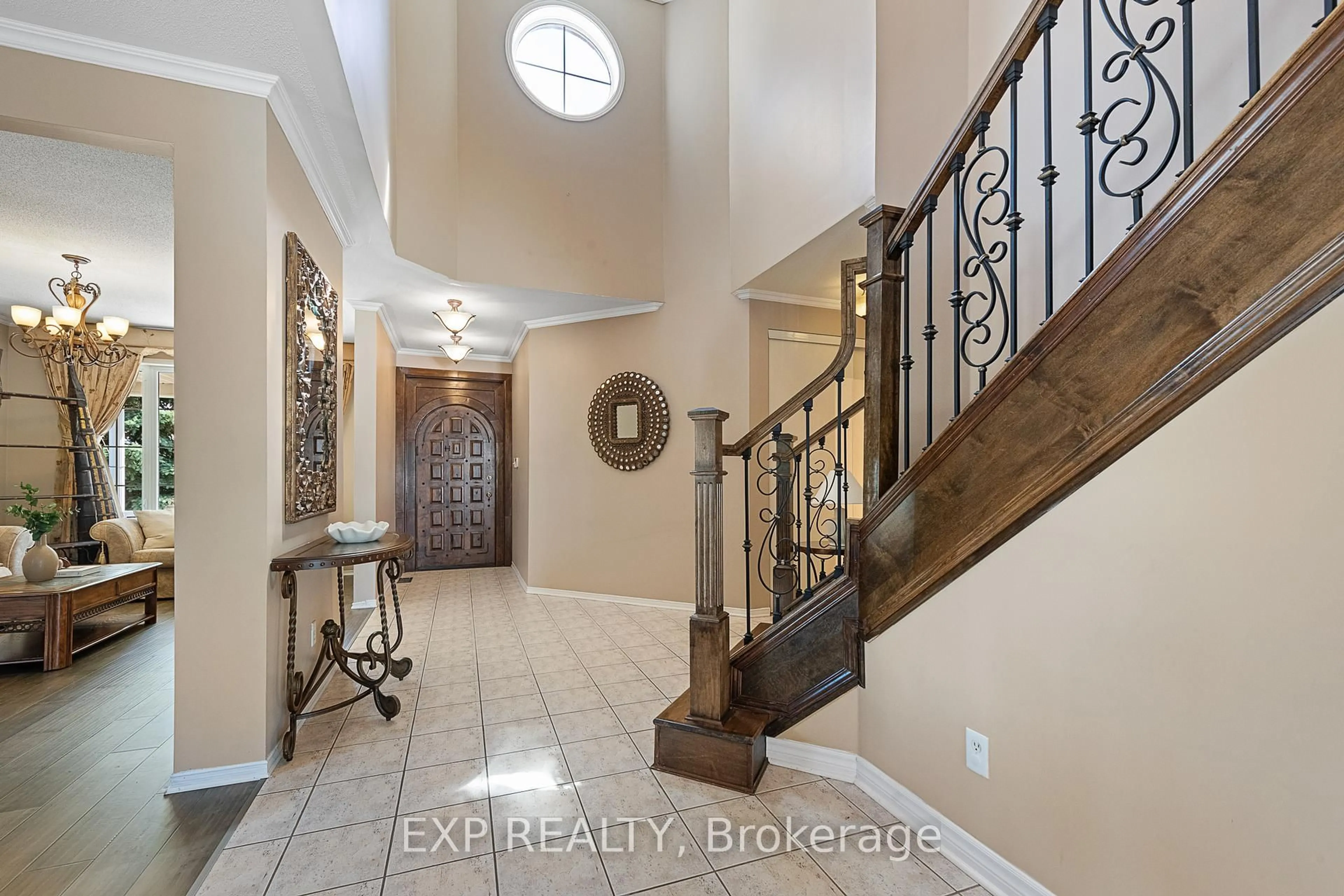Indoor entryway for 2132 Valenceville Cres, Ottawa Ontario K4A 4K4