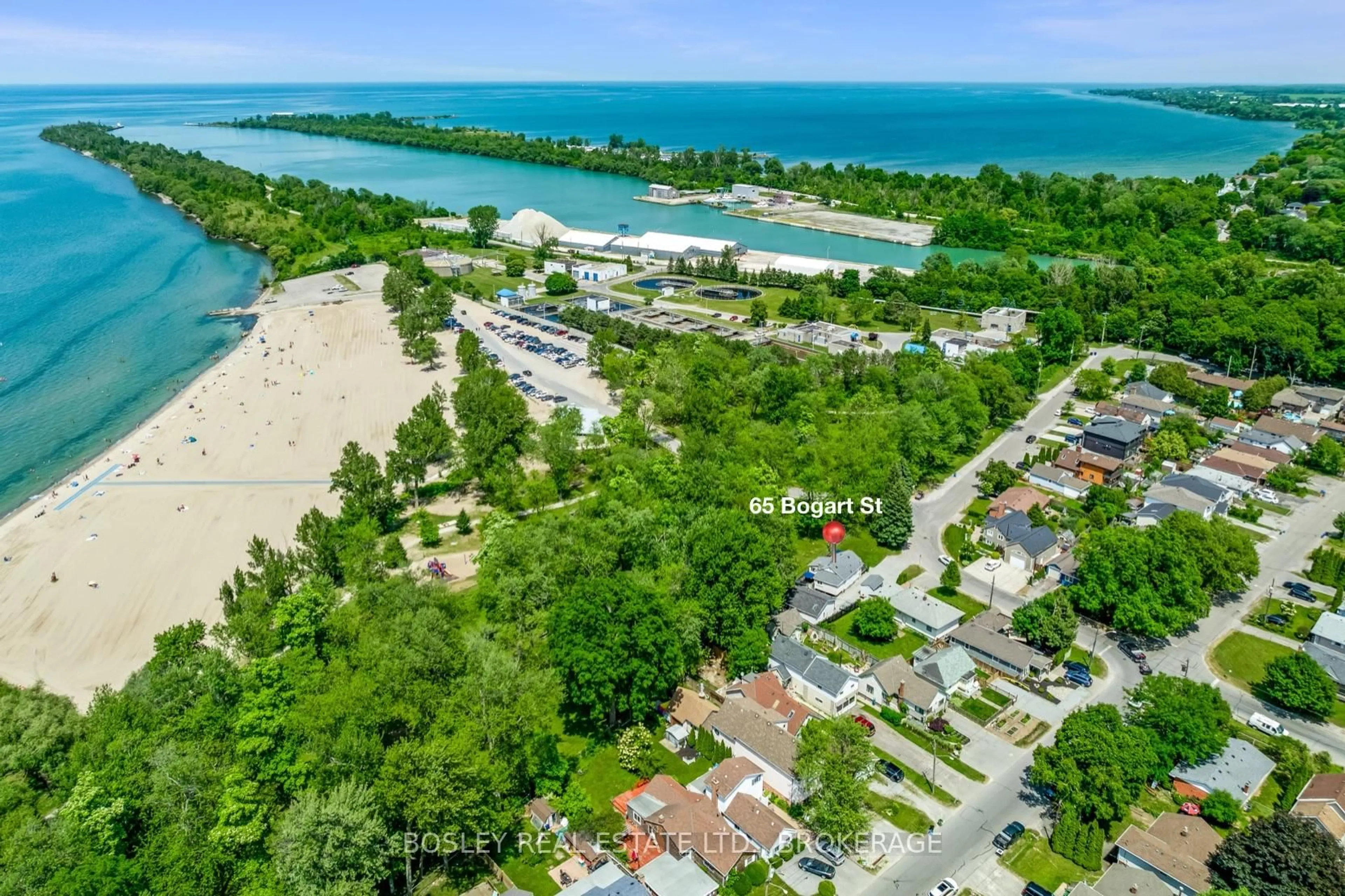 A pic from outside/outdoor area/front of a property/back of a property/a pic from drone, water/lake/river/ocean view for 65 Bogart St, St. Catharines Ontario L2M 1G6