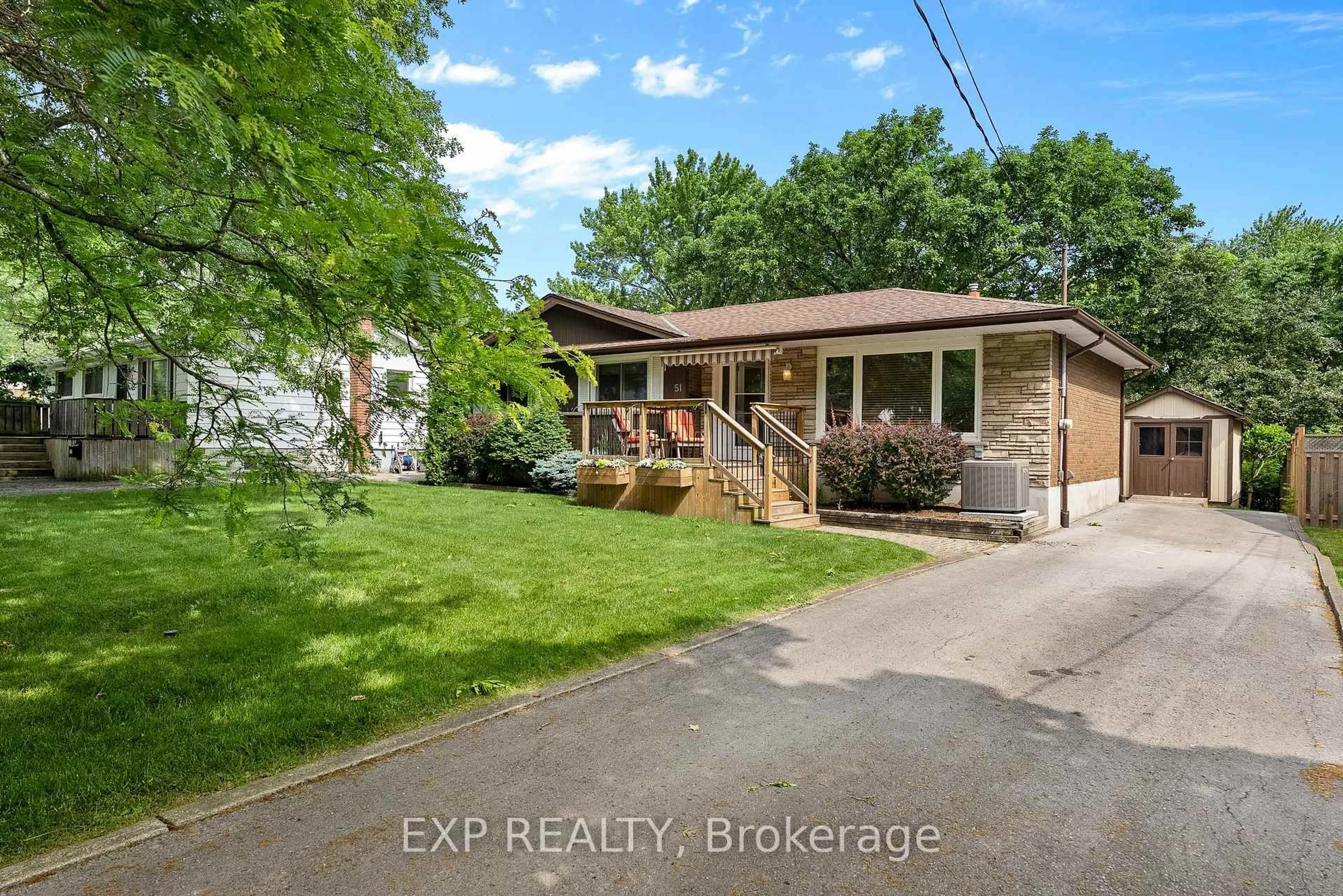 A pic from outside/outdoor area/front of a property/back of a property/a pic from drone, street for 51 Burness Dr, St. Catharines Ontario L2P 1J4