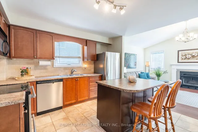 Additional image 23 of 12 Bloomsbury Crt