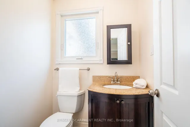 Additional image 18 of 12 Bloomsbury Crt