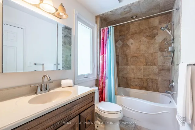 Additional image 14 of 12 Bloomsbury Crt