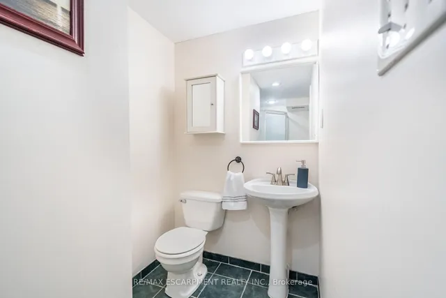 Additional image 6 of 12 Bloomsbury Crt