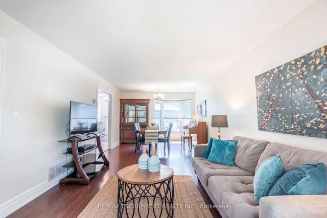 Additional image 31 of 12 Bloomsbury Crt