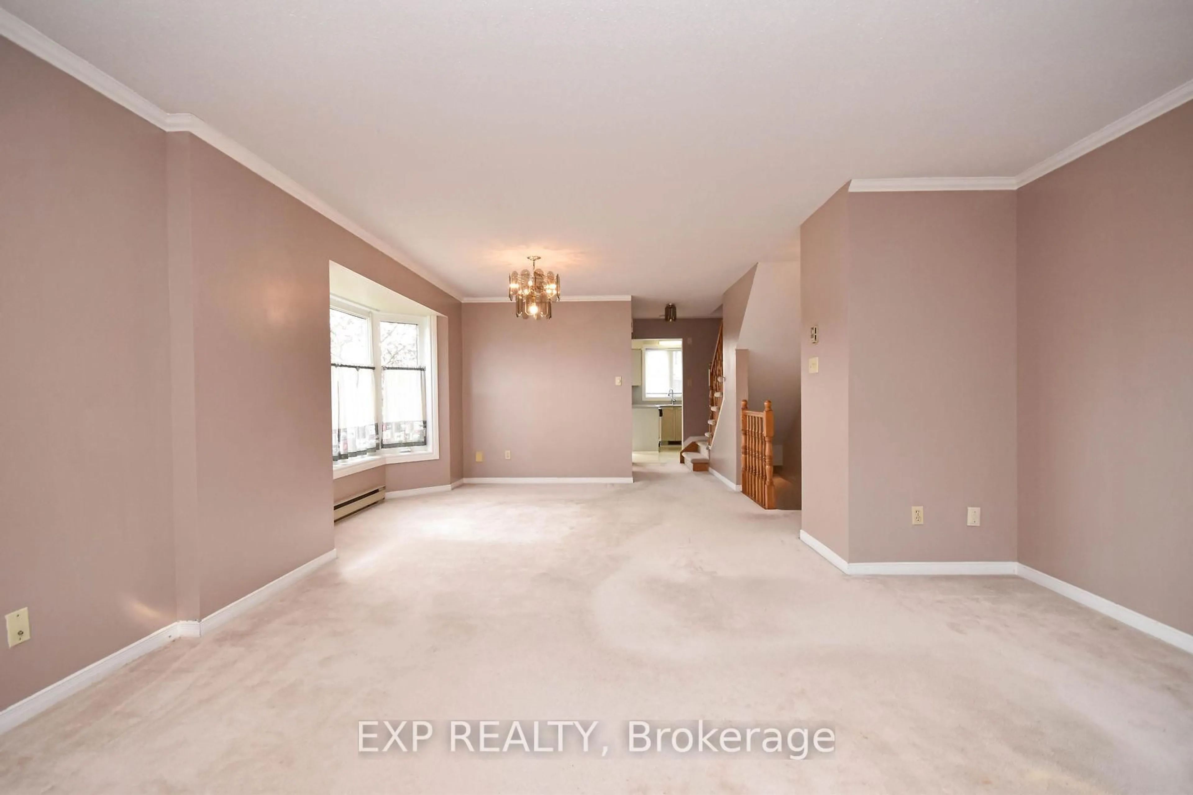 A pic of a room for 412 BRISTON Private, Ottawa Ontario K1G 5R4