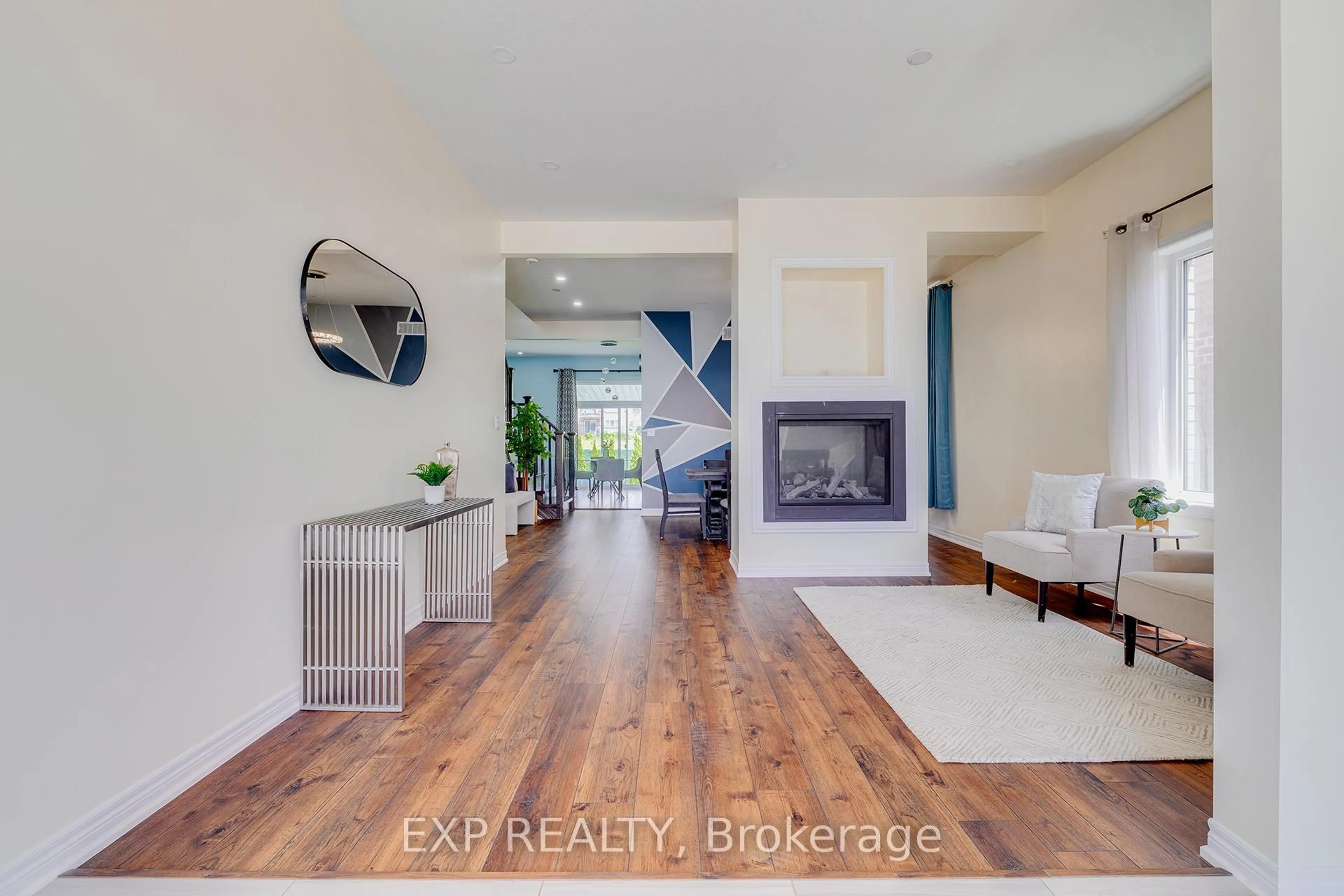 Indoor entryway for 438 Blair Creek Dr, Waterloo Ontario N2P 0H6