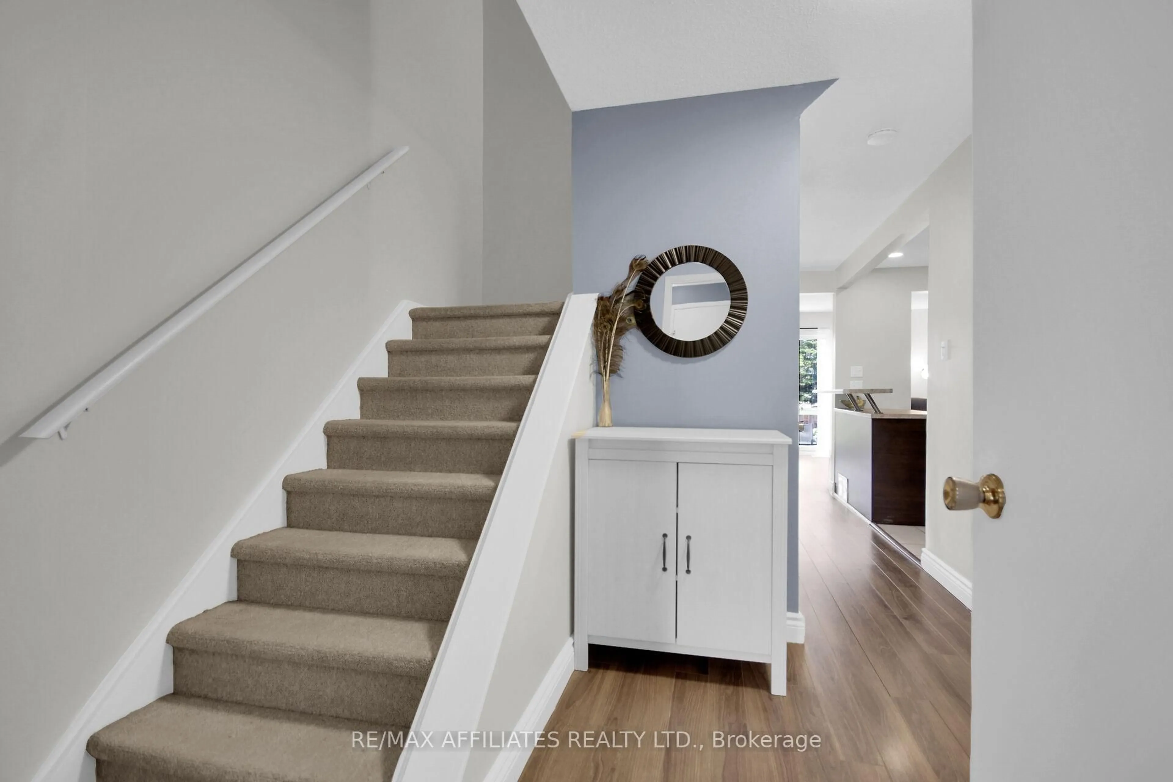 Unknown for 4 Baneberry Cres, Ottawa Ontario K2L 2Y4