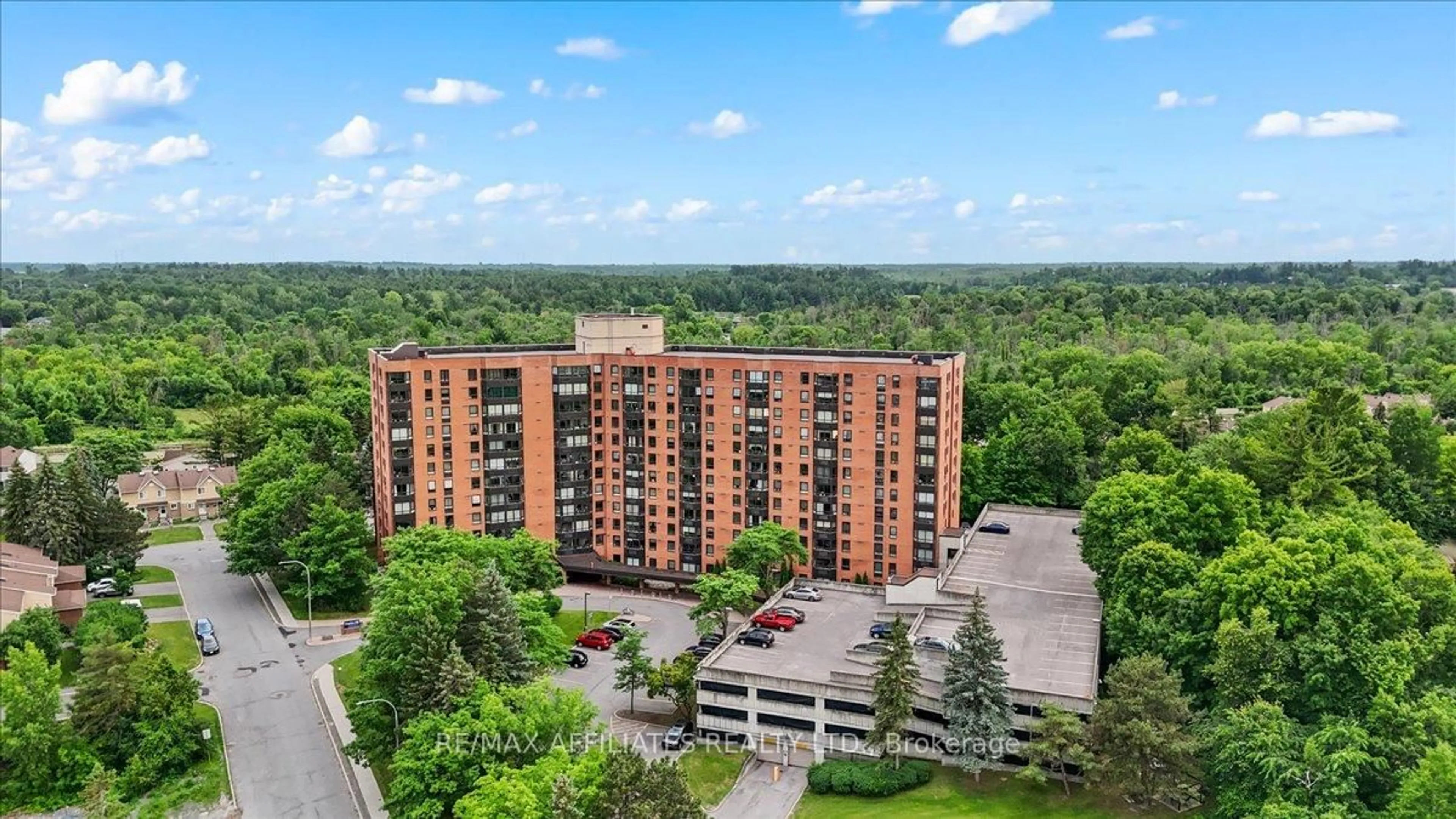 A pic from outside/outdoor area/front of a property/back of a property/a pic from drone, building for 80 Sandcastle Dr #613, Ottawa Ontario K2H 9E7
