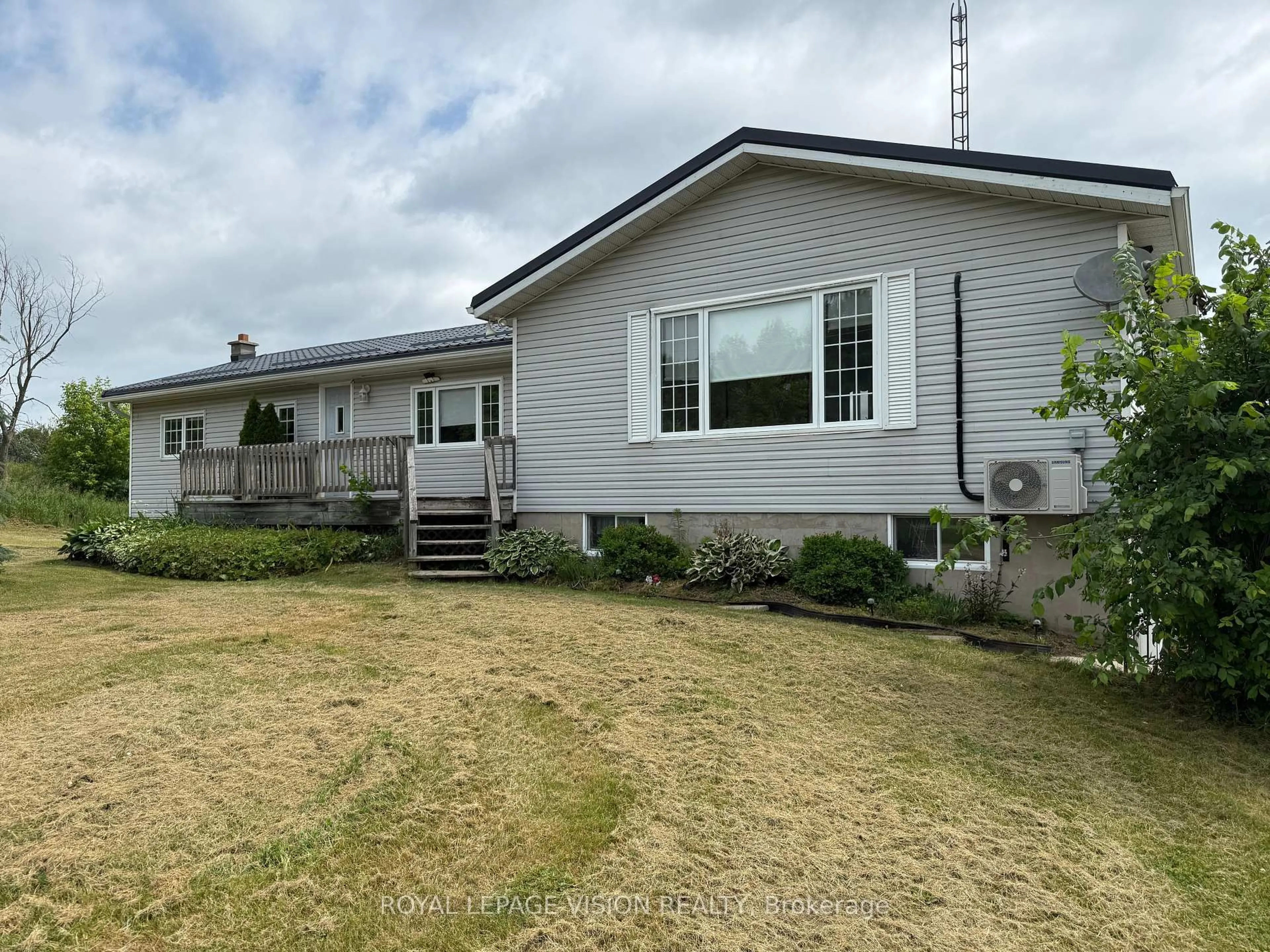 A pic from outside/outdoor area/front of a property/back of a property/a pic from drone, unknown for 1304 Hunt Club Rd, Madoc Ontario K0K 2K0