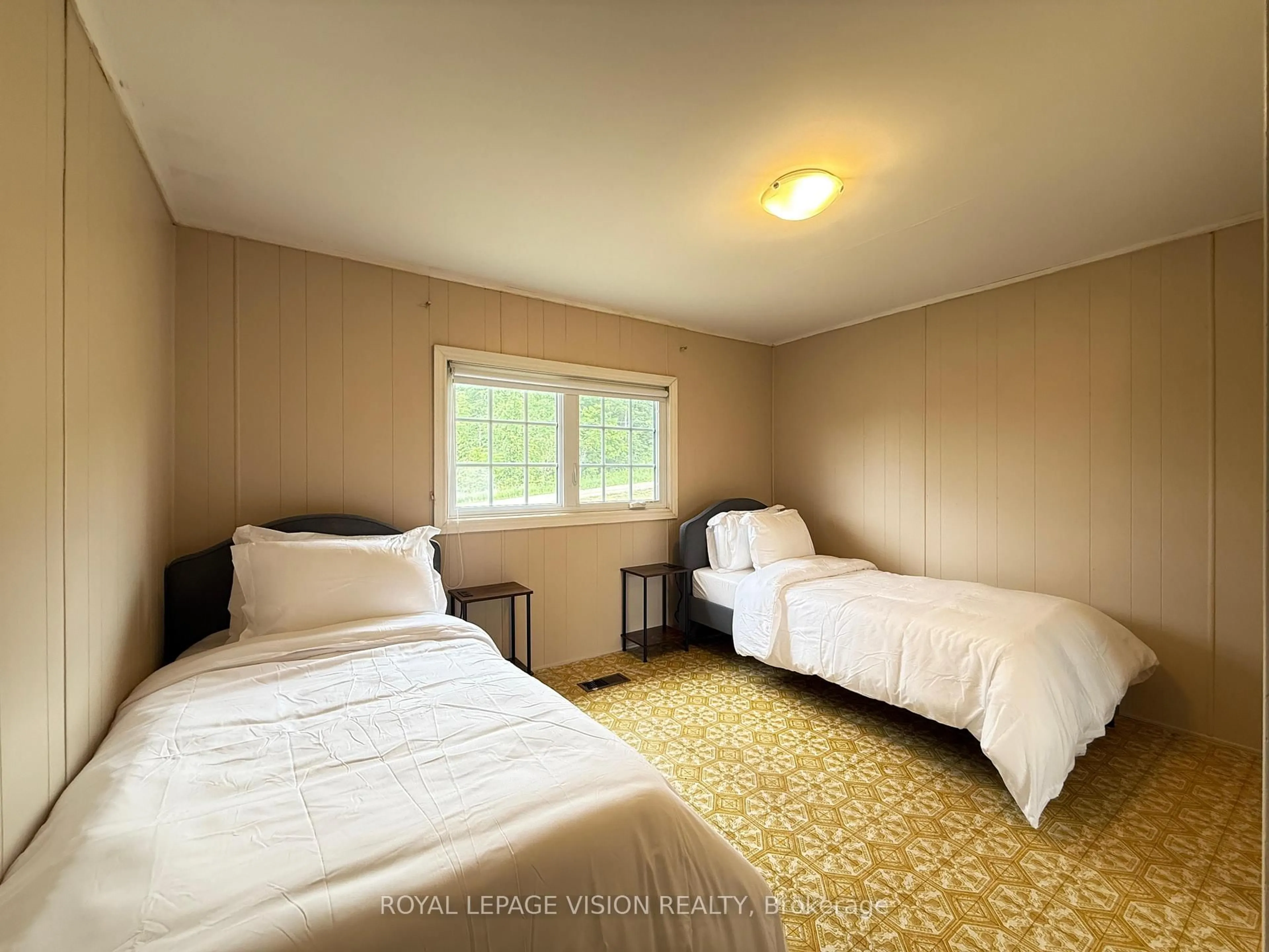 A pic of a room for 1304 Hunt Club Rd, Madoc Ontario K0K 2K0