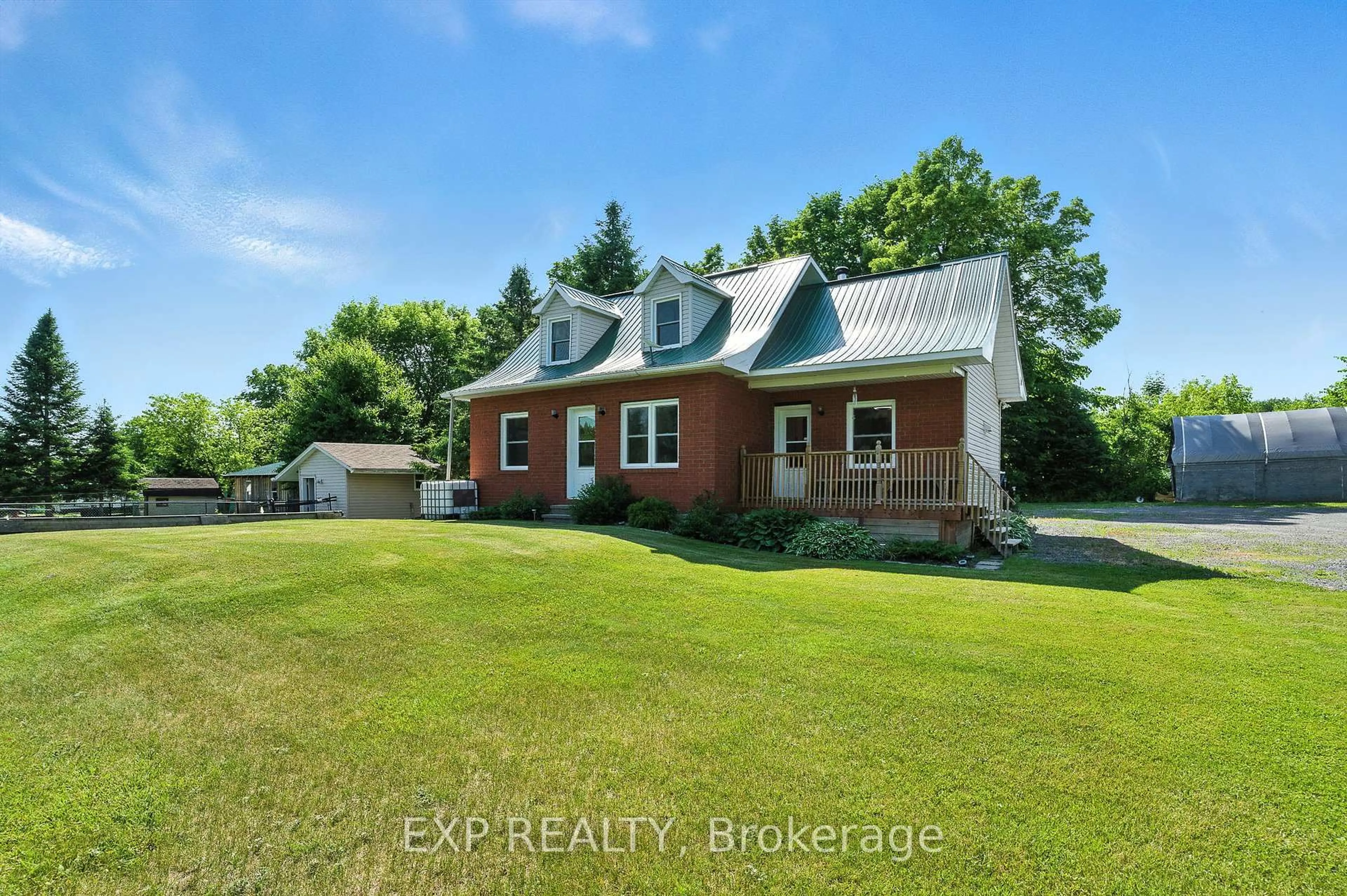 A pic from outside/outdoor area/front of a property/back of a property/a pic from drone, unknown for 7800 34 Highway, Champlain Ontario K0B 1R0