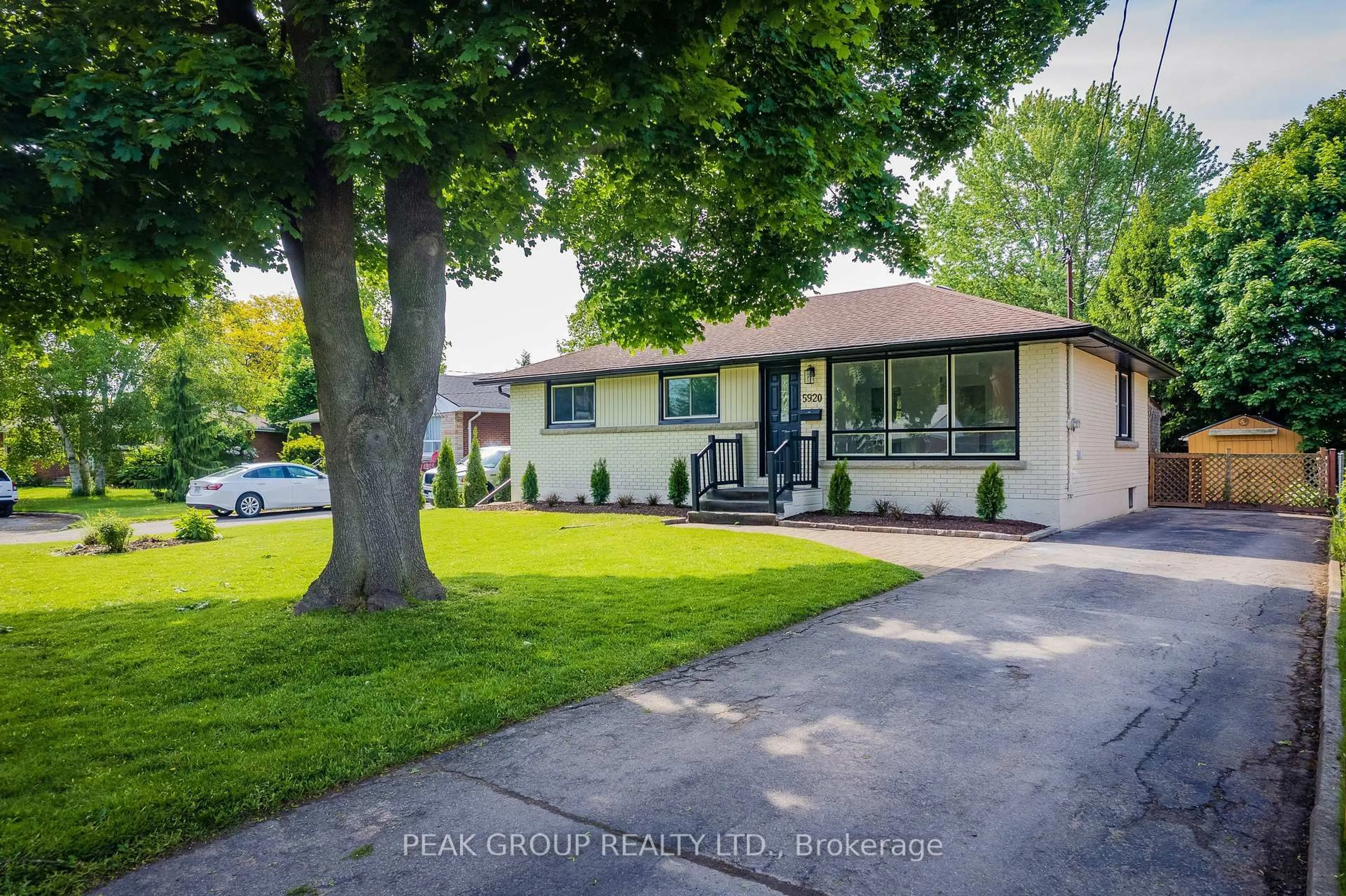 Unknown for 5920 SILVERWOOD Cres, Niagara Falls Ontario L2J 1V2