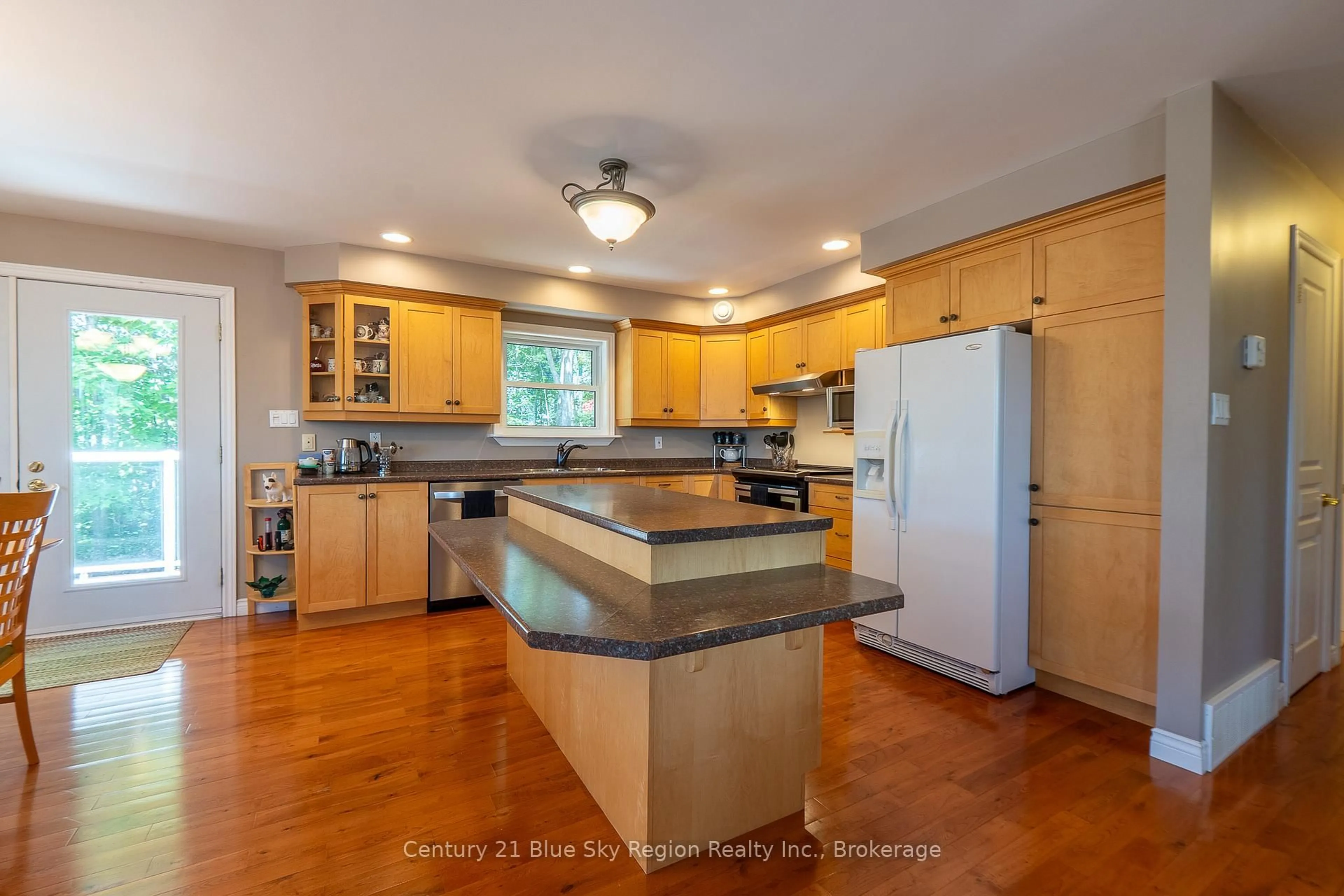Unknown for 38 Pleasantview Pl, Callander Ontario P0H 1H0