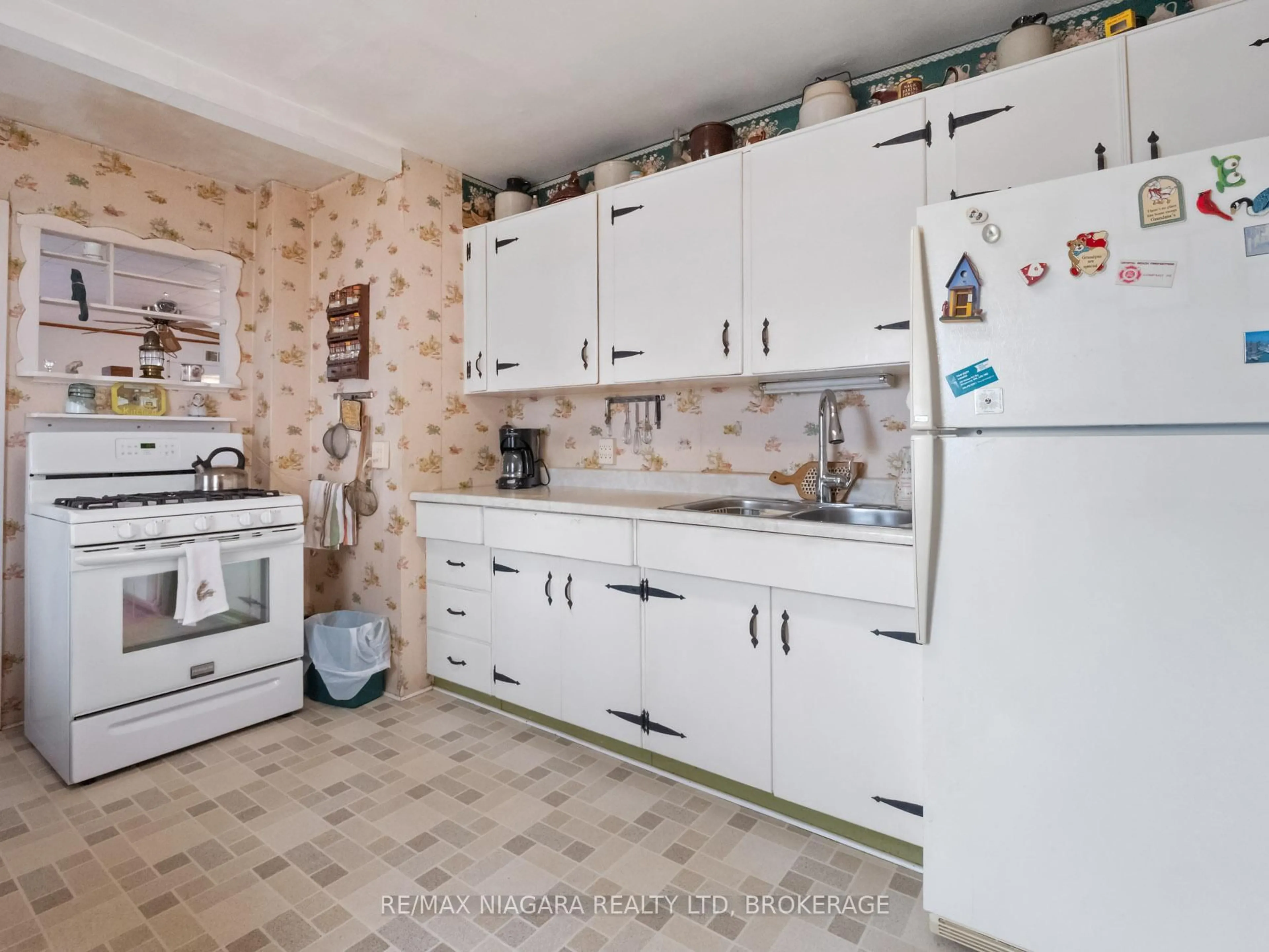 Unknown for 3719 Rebstock Rd, Fort Erie Ontario L0S 1B0