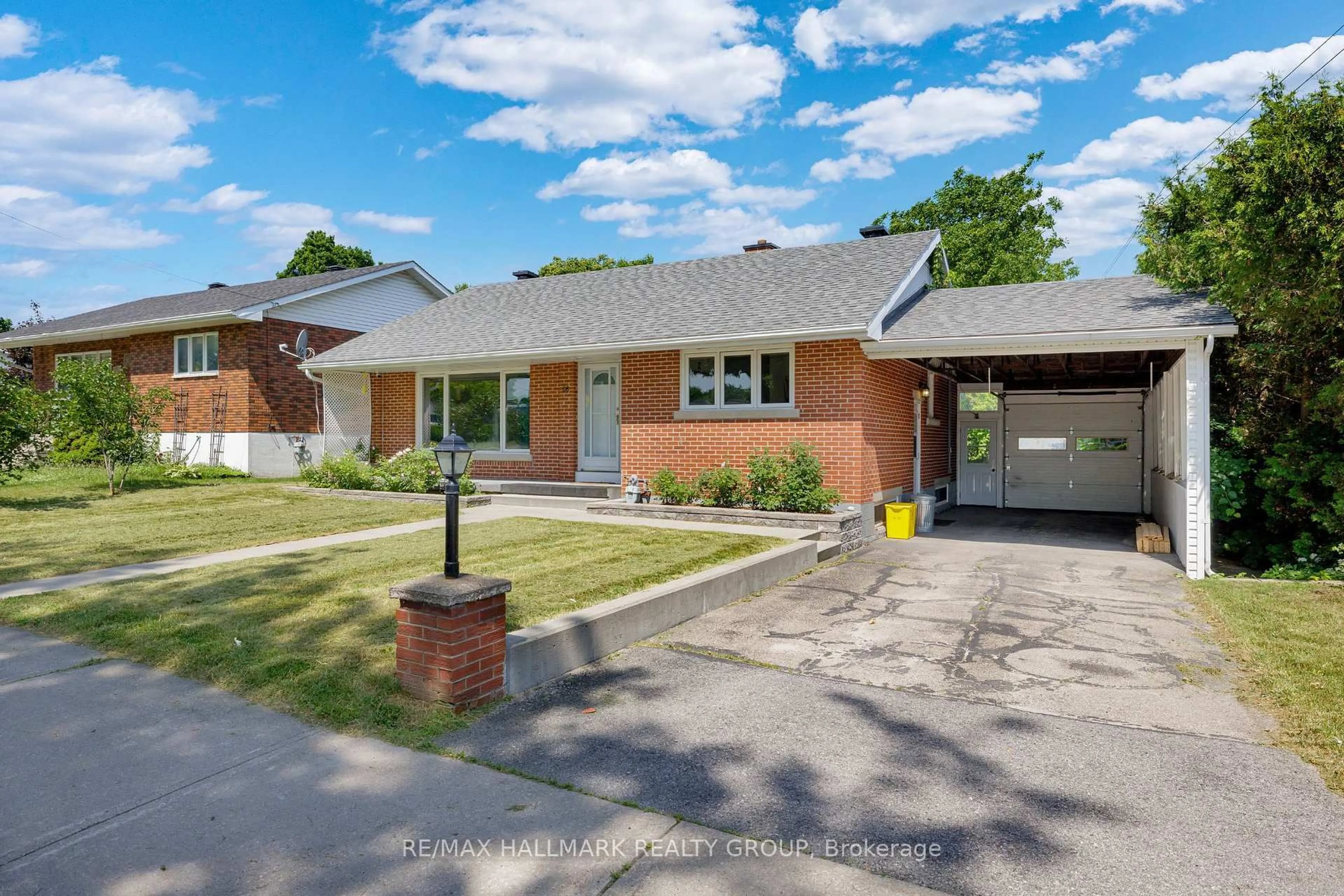 Home with brick exterior material, street for 66 Broadview Ave, Smiths Falls Ontario K7A 3W6