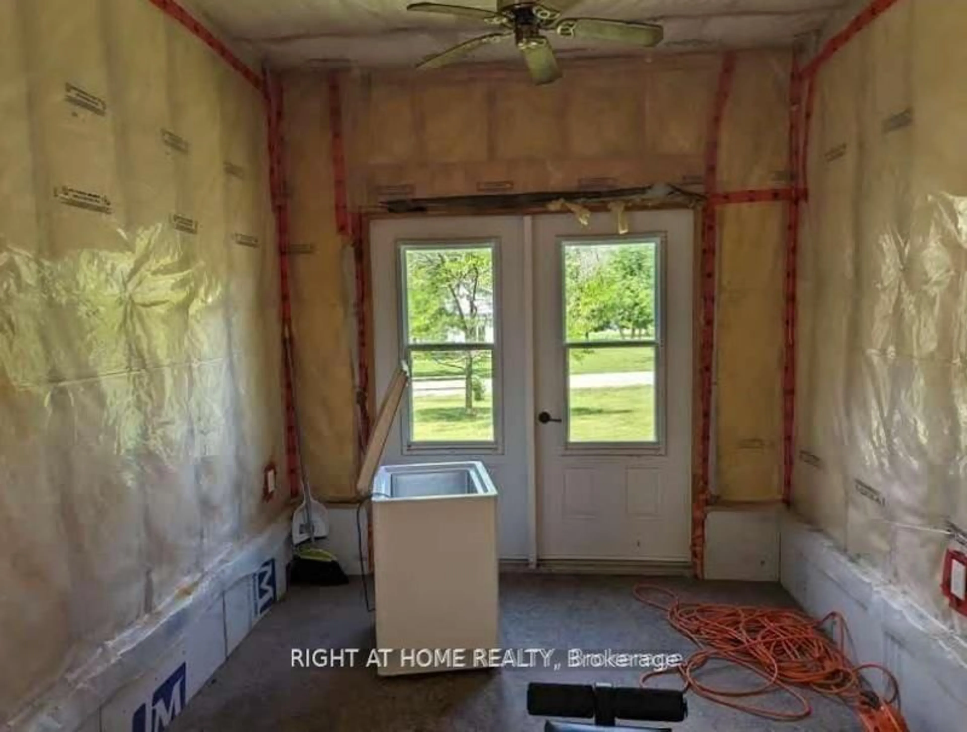 A pic of a room for 4 Lakeshore Rd, Limoges Ontario K0K 2M0