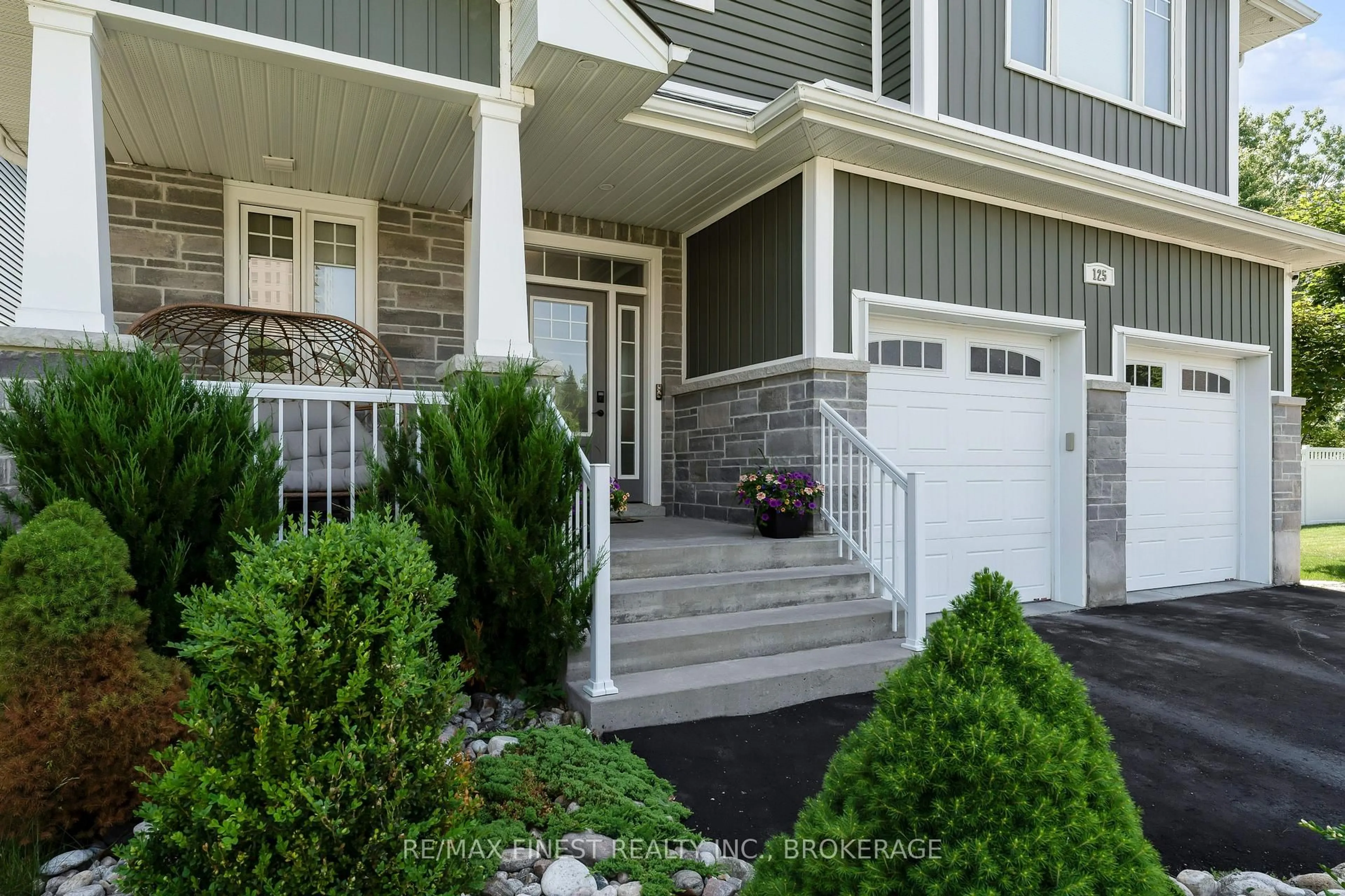 Home with vinyl exterior material, street for 125 ALDERGROVE Pl, Kingston Ontario K7M 3N1