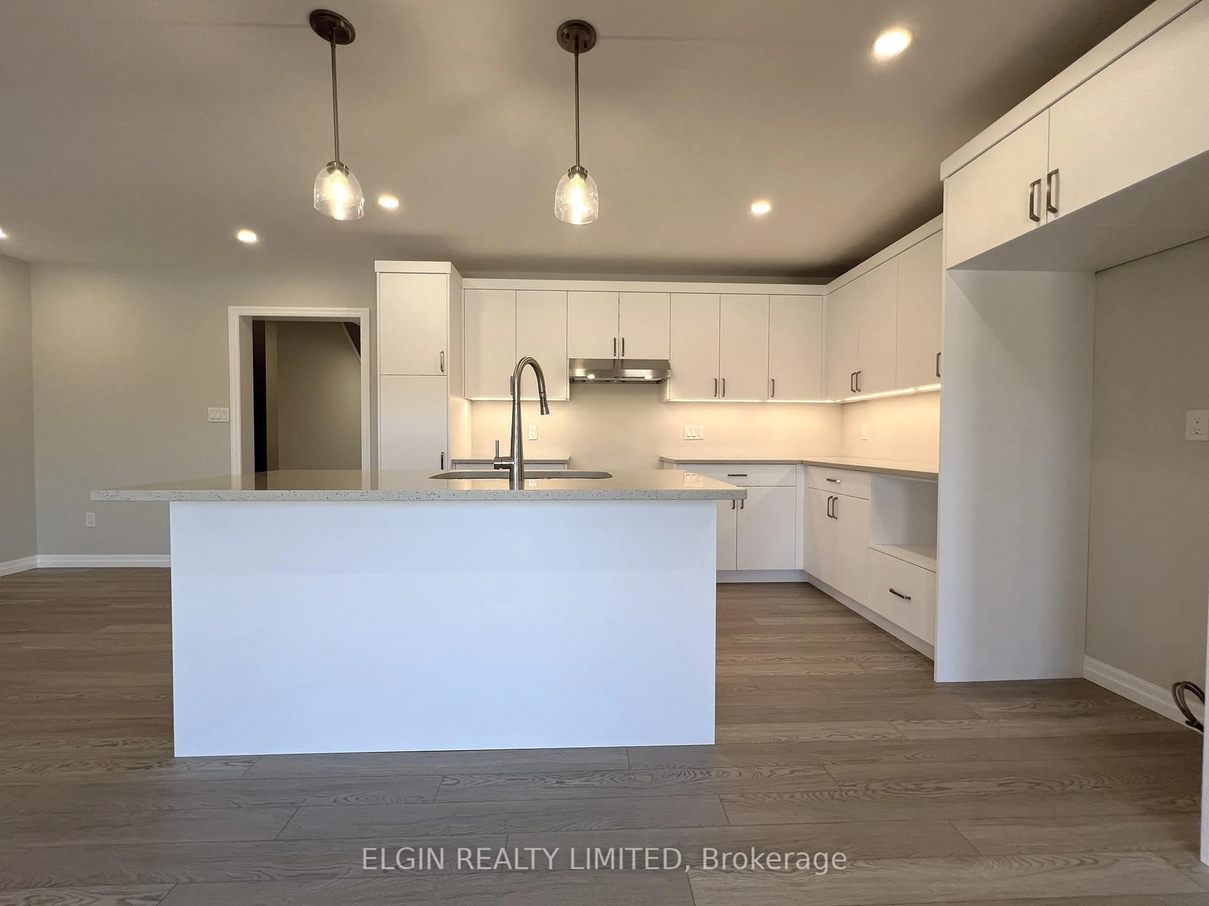 Open concept kitchen, unknown for 97 Willow Dr, Aylmer Ontario N5H 0B9