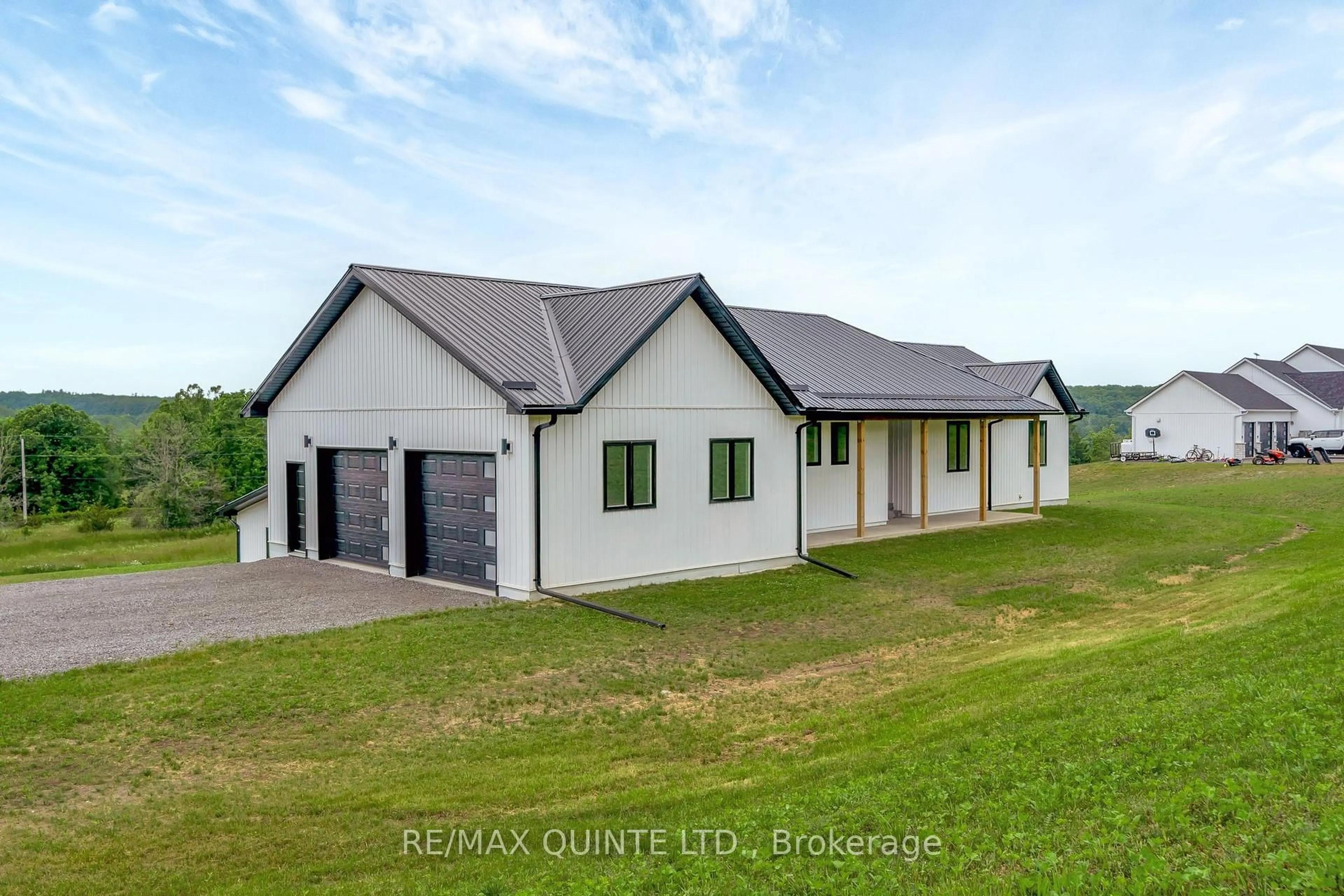 A pic from outside/outdoor area/front of a property/back of a property/a pic from drone, building for 171 Pine Hill Cres, Stirling Ontario K0K 3E0