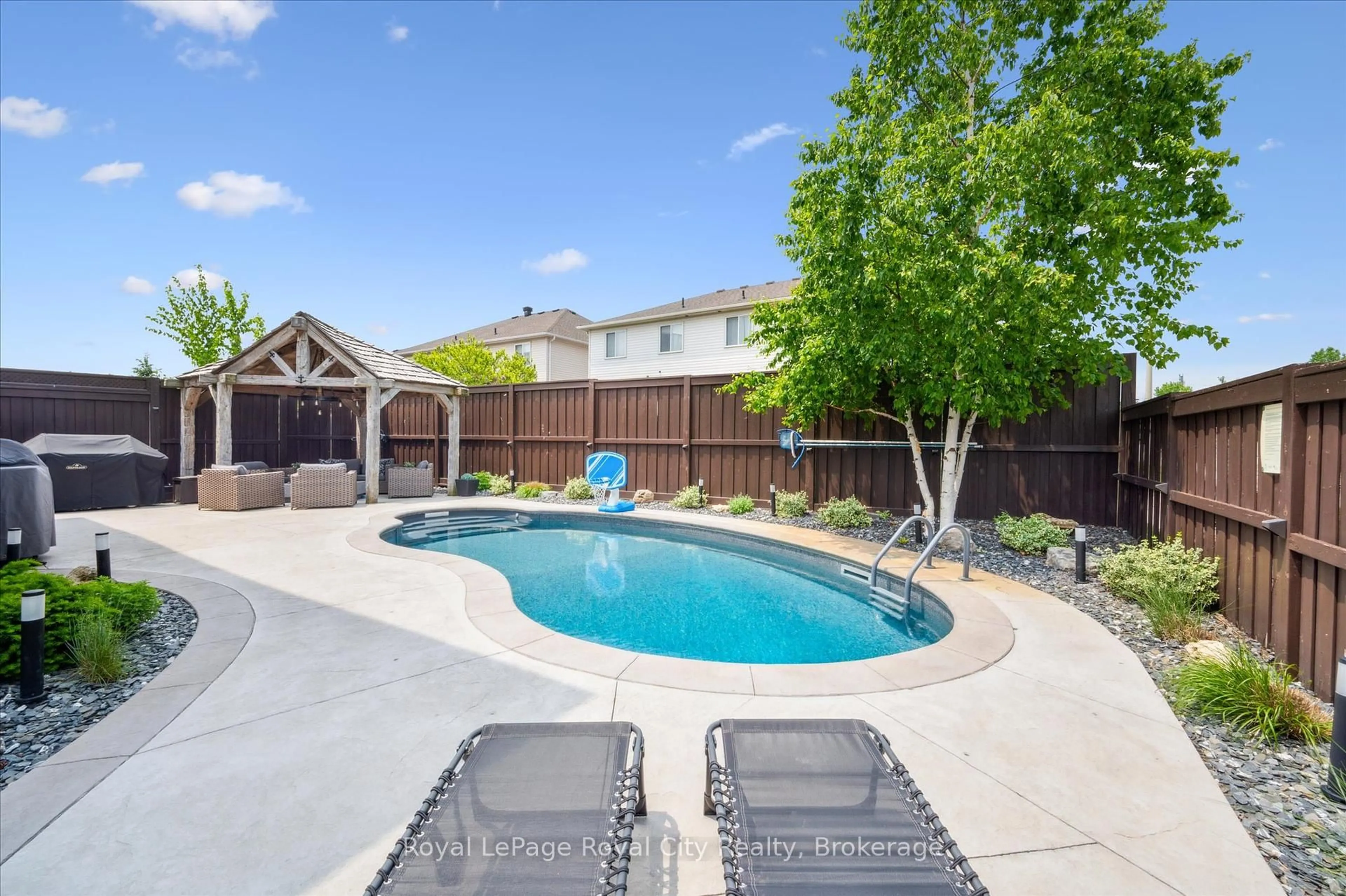 Pool for 24 Popham Dr, Guelph Ontario N1E 0B8