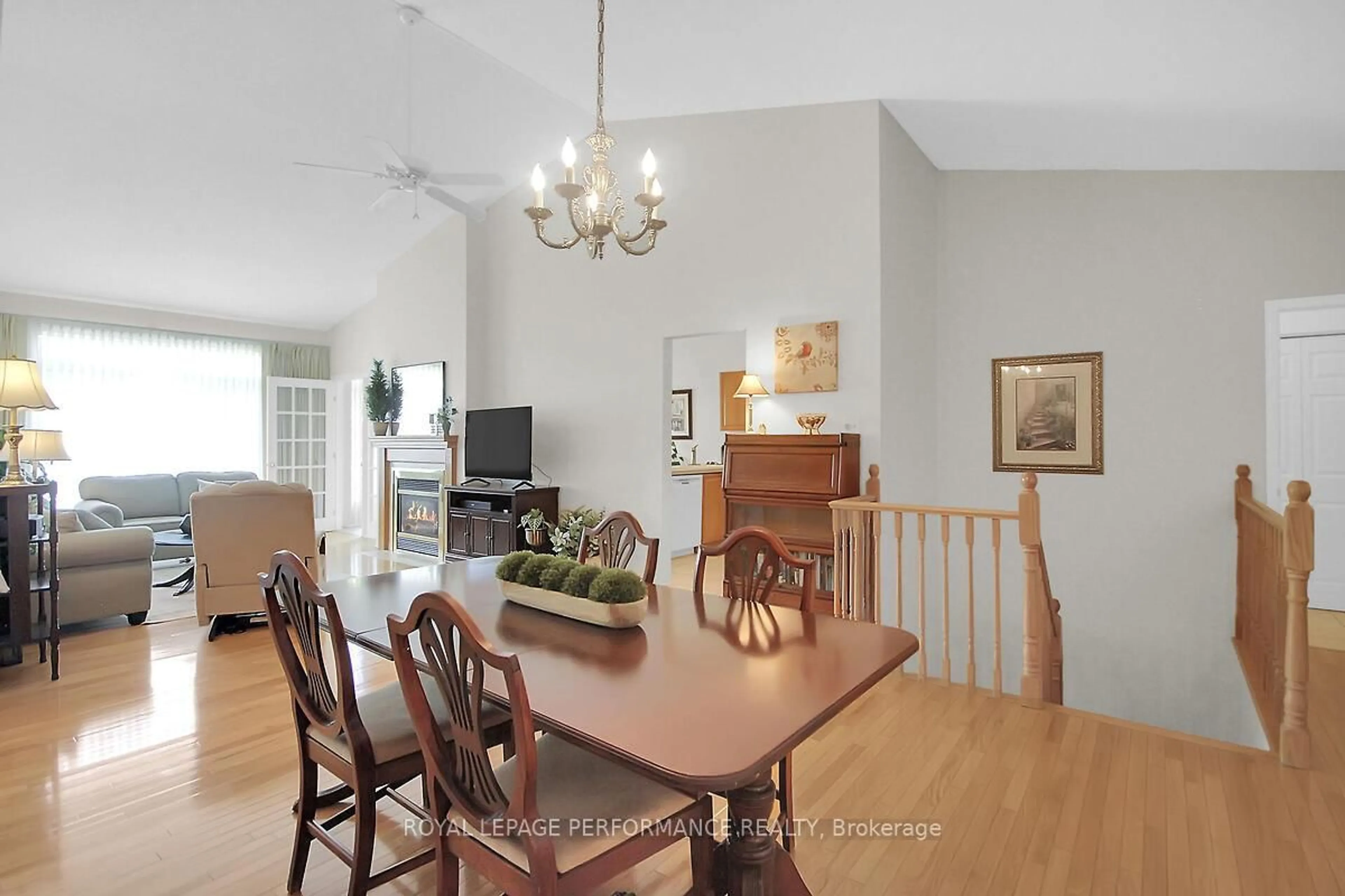 Dining room, unknown for 6 Briardale Cres, Ottawa Ontario K2E 1C2