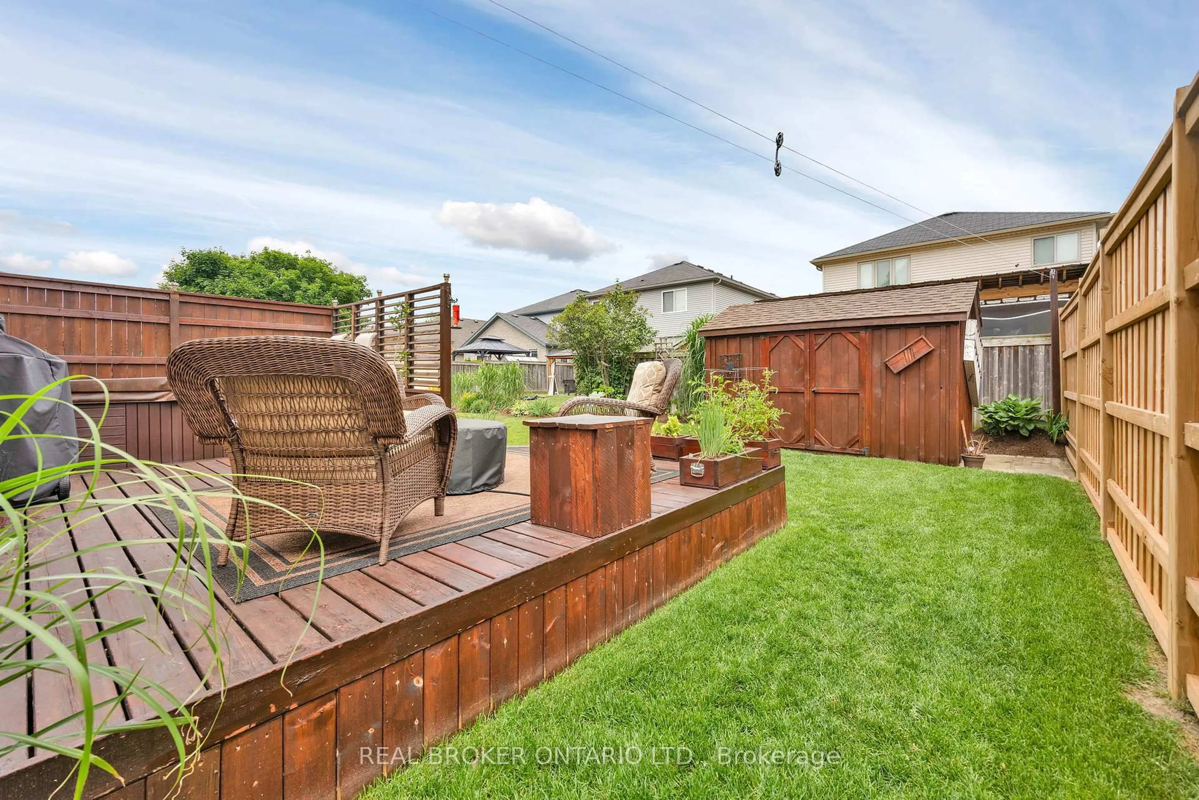 Patio, street for 42 Brookmead St, Woolwich Ontario N3B 3L8