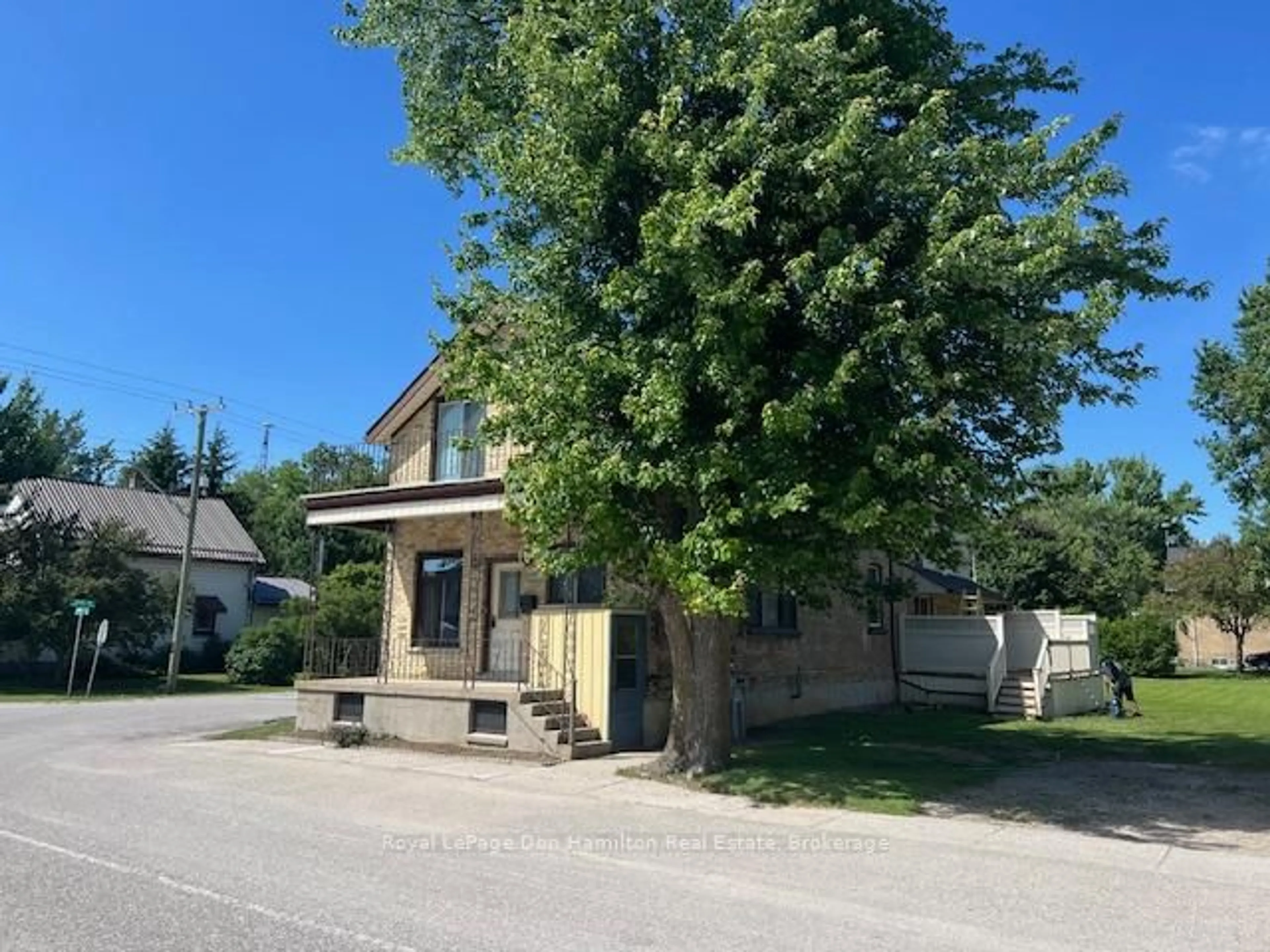 A pic from outside/outdoor area/front of a property/back of a property/a pic from drone, street for 4448 Perth Line 72, Perth East Ontario N0K 1R0