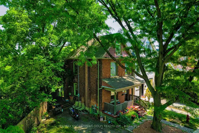 Additional property image - 466 Charlton Ave