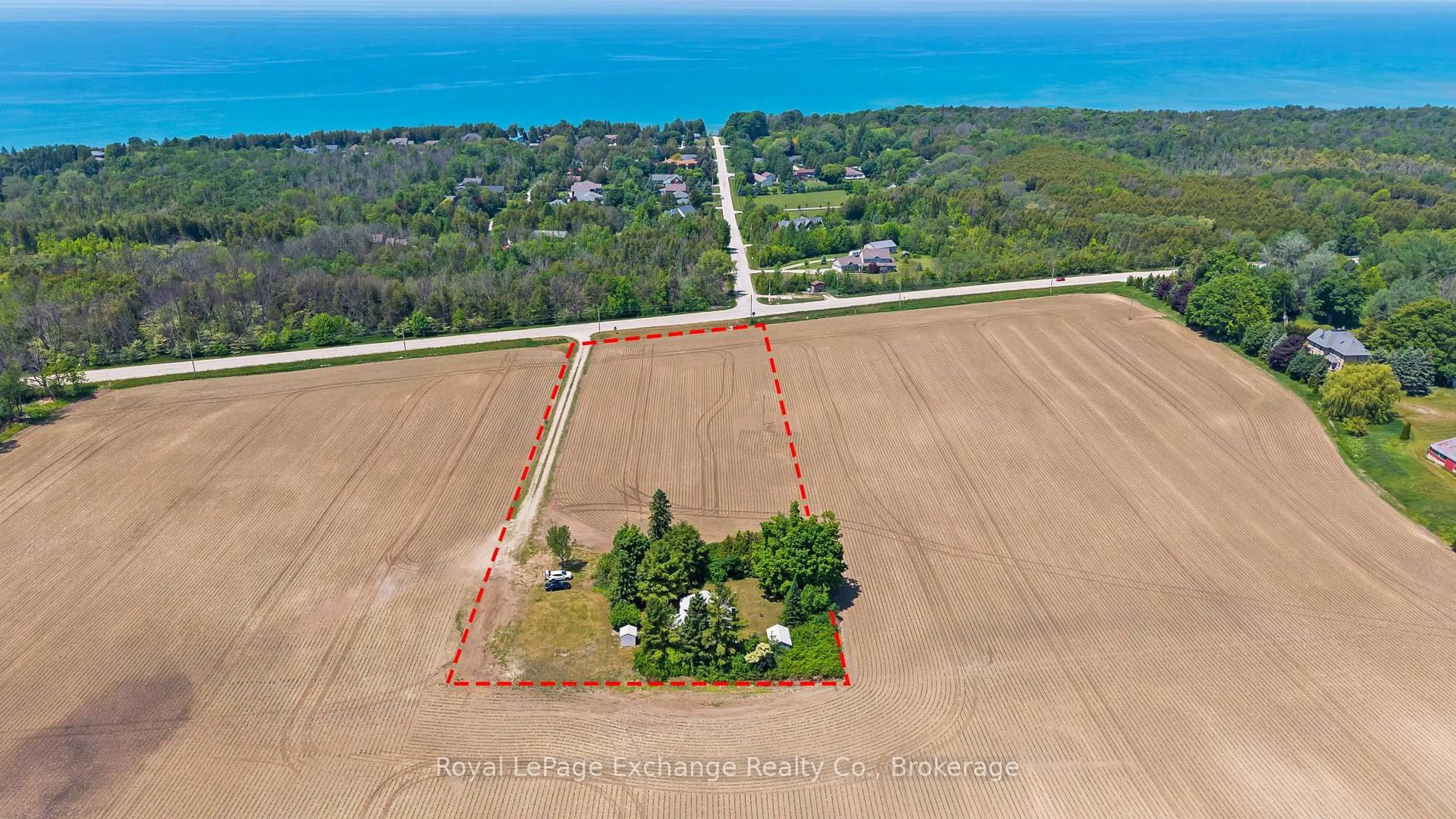 A pic from outside/outdoor area/front of a property/back of a property/a pic from drone, unknown for 644 Bruce Road 23 Rd, Kincardine Ontario N0G 2T0