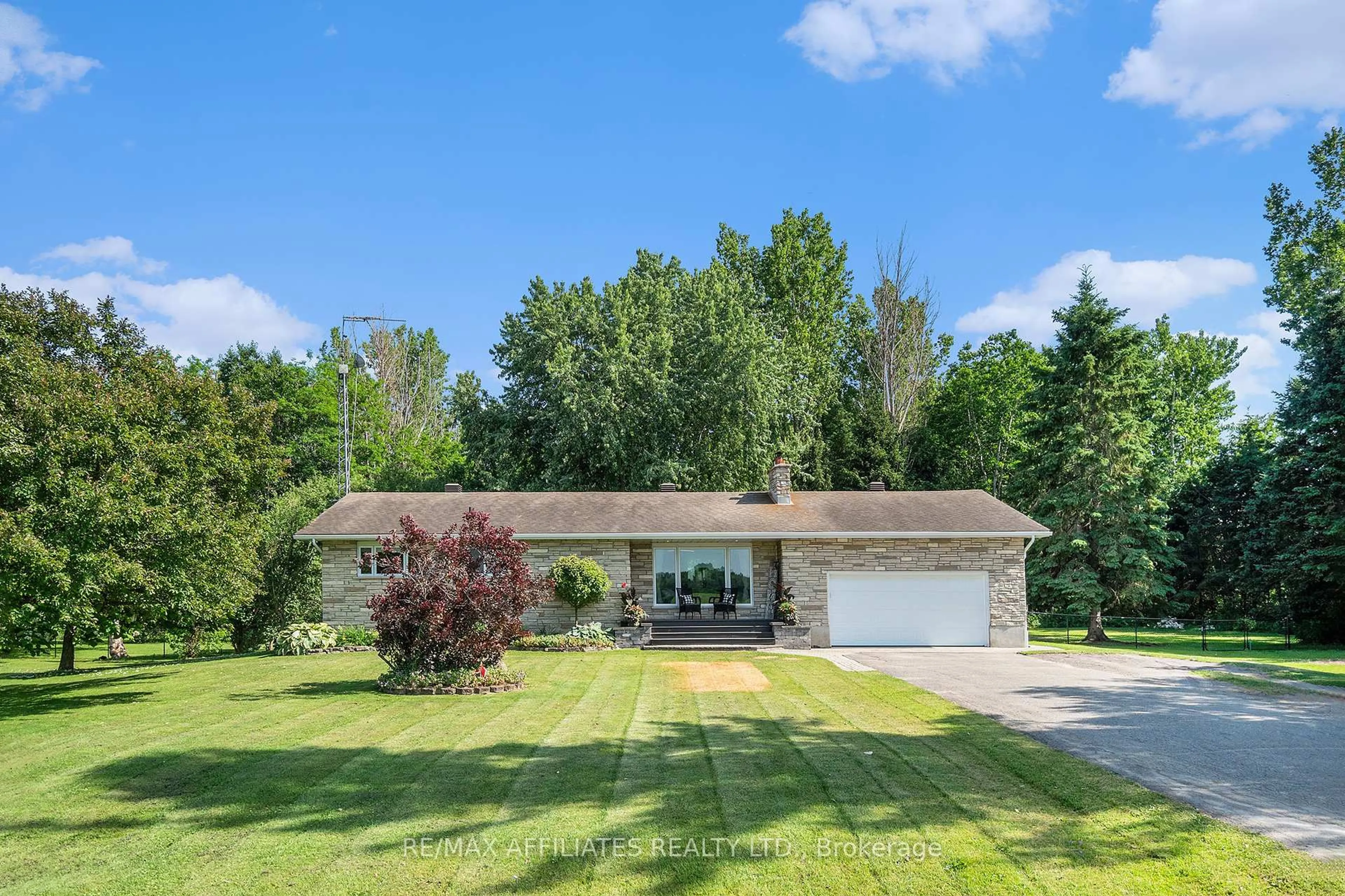 A pic from outside/outdoor area/front of a property/back of a property/a pic from drone, unknown for 1303 650 Rte, The Nation Ontario K0A 1M0